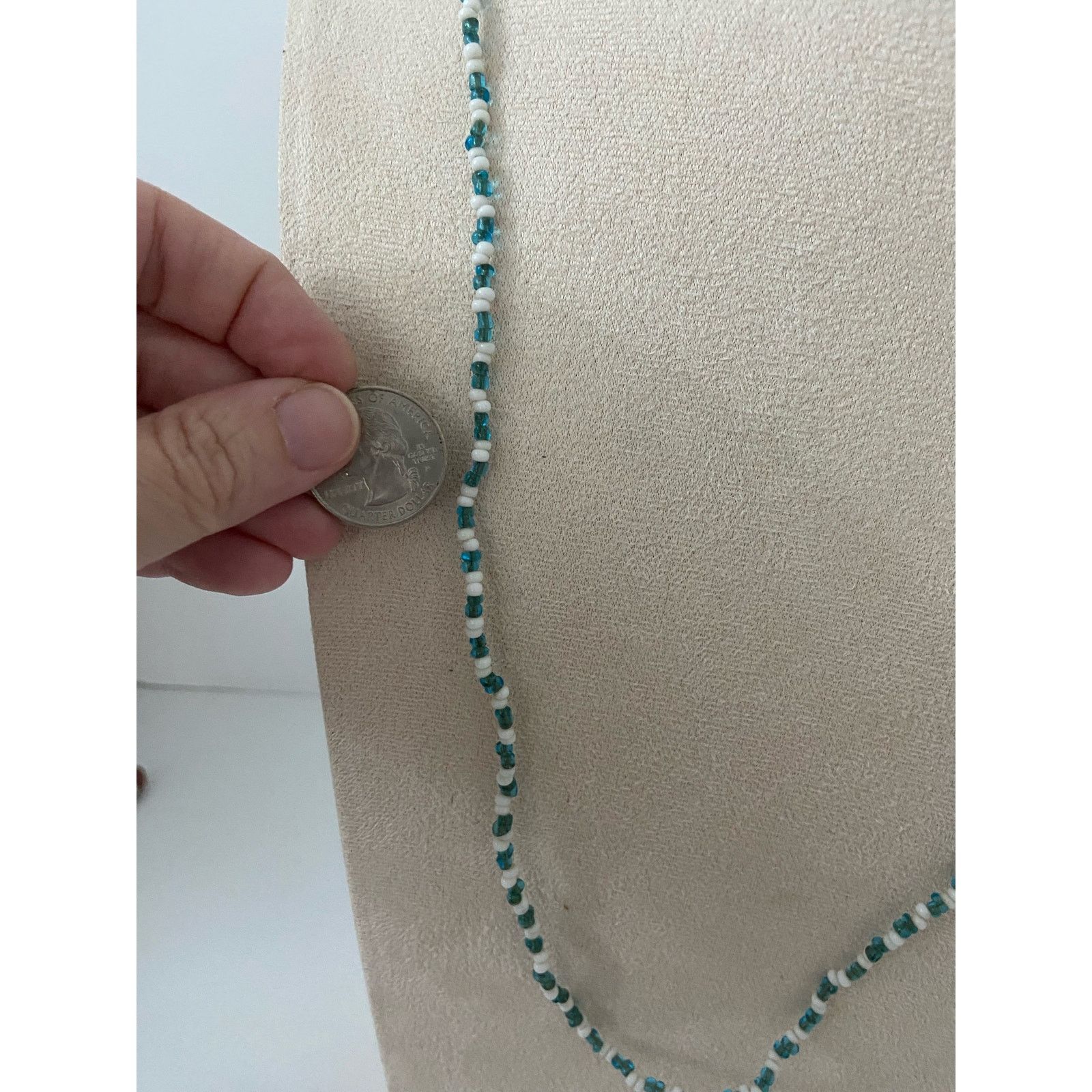 Vintage Teal and white bead necklace Size ONE SIZE - 5 Thumbnail