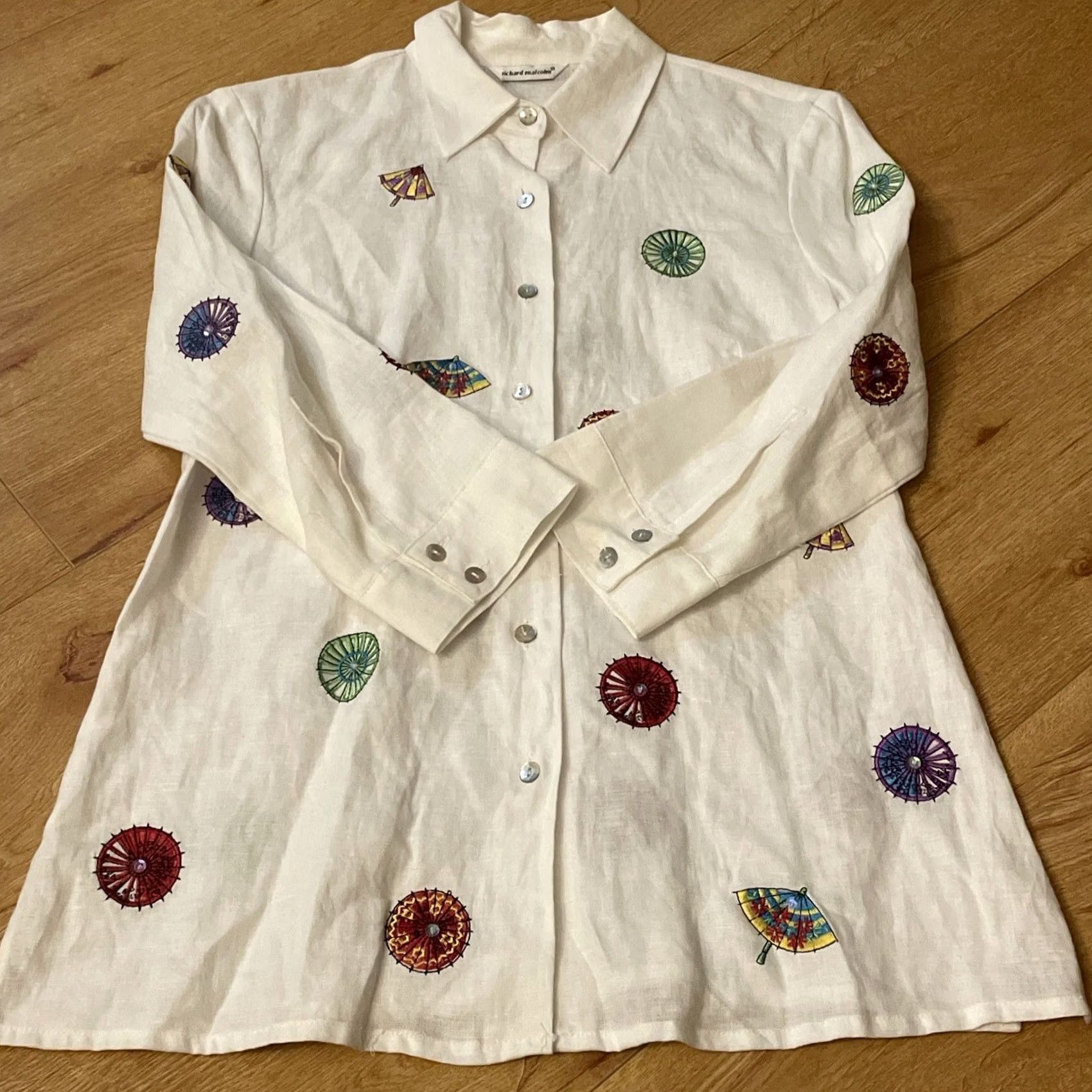 Vintage VINTAGE Richard Malcolm Irish Linen Shell Button White Embroidered Parasol Umbrella Shirt Women S White Embroidered Shell VTG Patrick Size S / US 4 / IT 40 - 7 Thumbnail