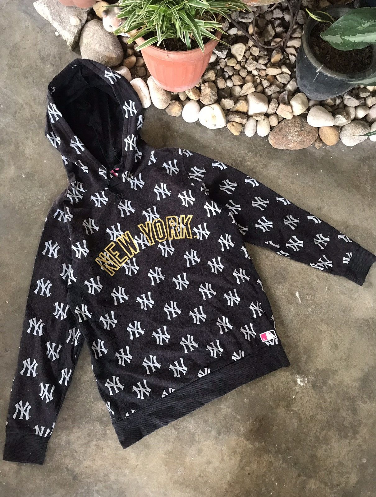 MLB × Vintage MLB New York Fullprint Hoodie for Women 🔥 Size L / US 10 / IT 46 - 8 Thumbnail