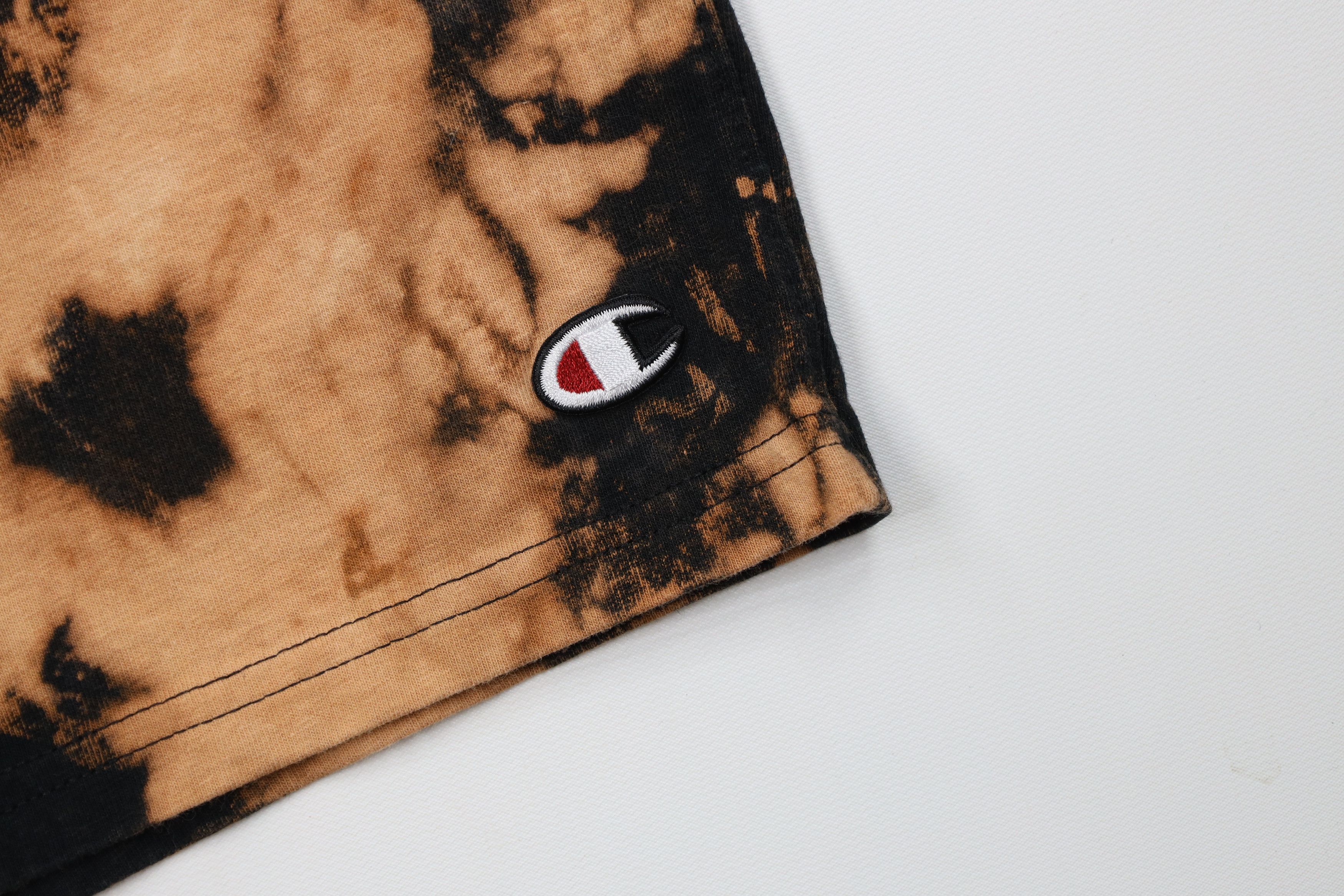 Champion Vintage Champion Above Knee Acid Wash Shorts Trippy Cotton Size US 36 / EU 52 - 5 Thumbnail