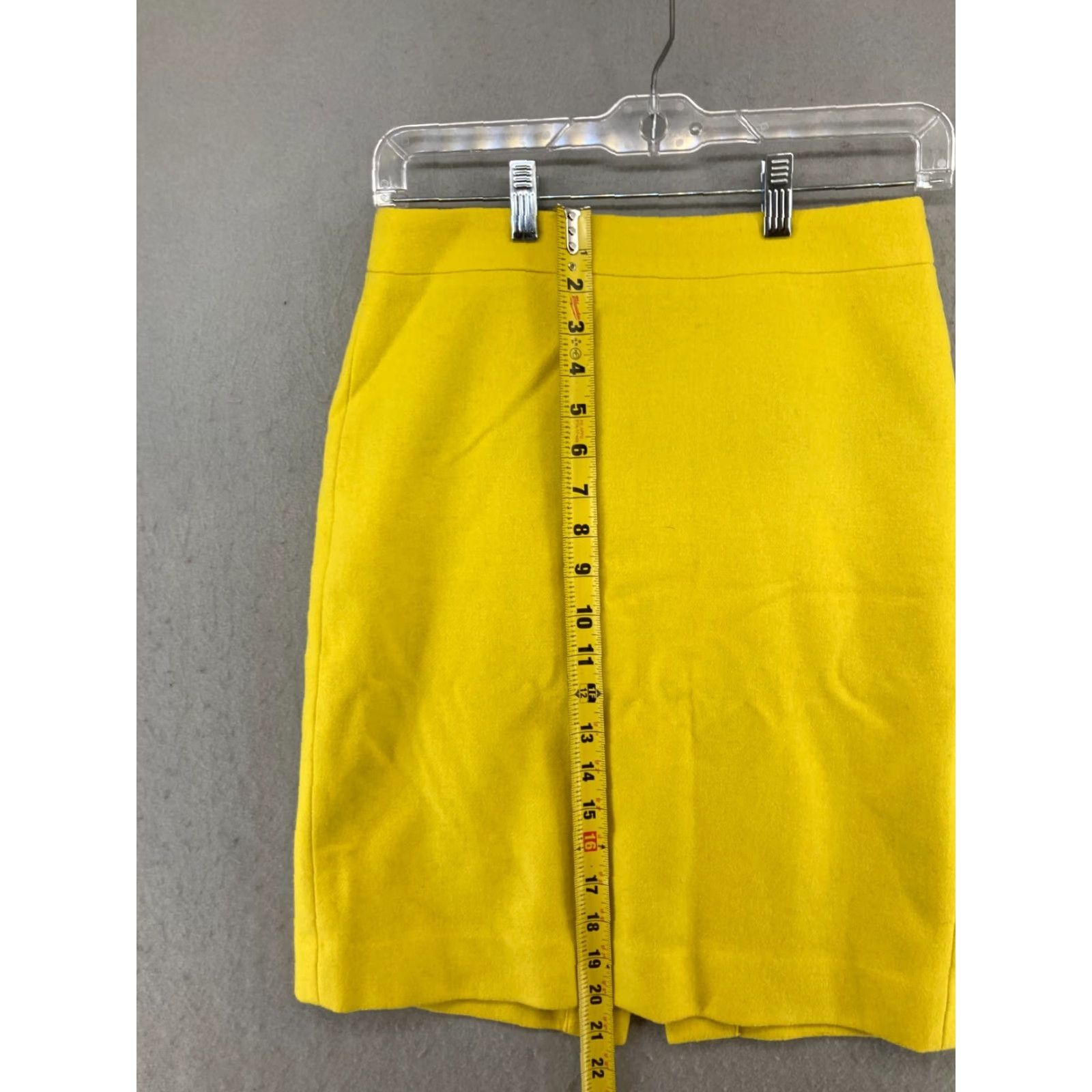 J.Crew J.CREW Women's Pencil Skirt 0 Yellow Knee Length Solid Wool Blend Business Casual Size 25" / US 0 / IT 36 - 4 Thumbnail