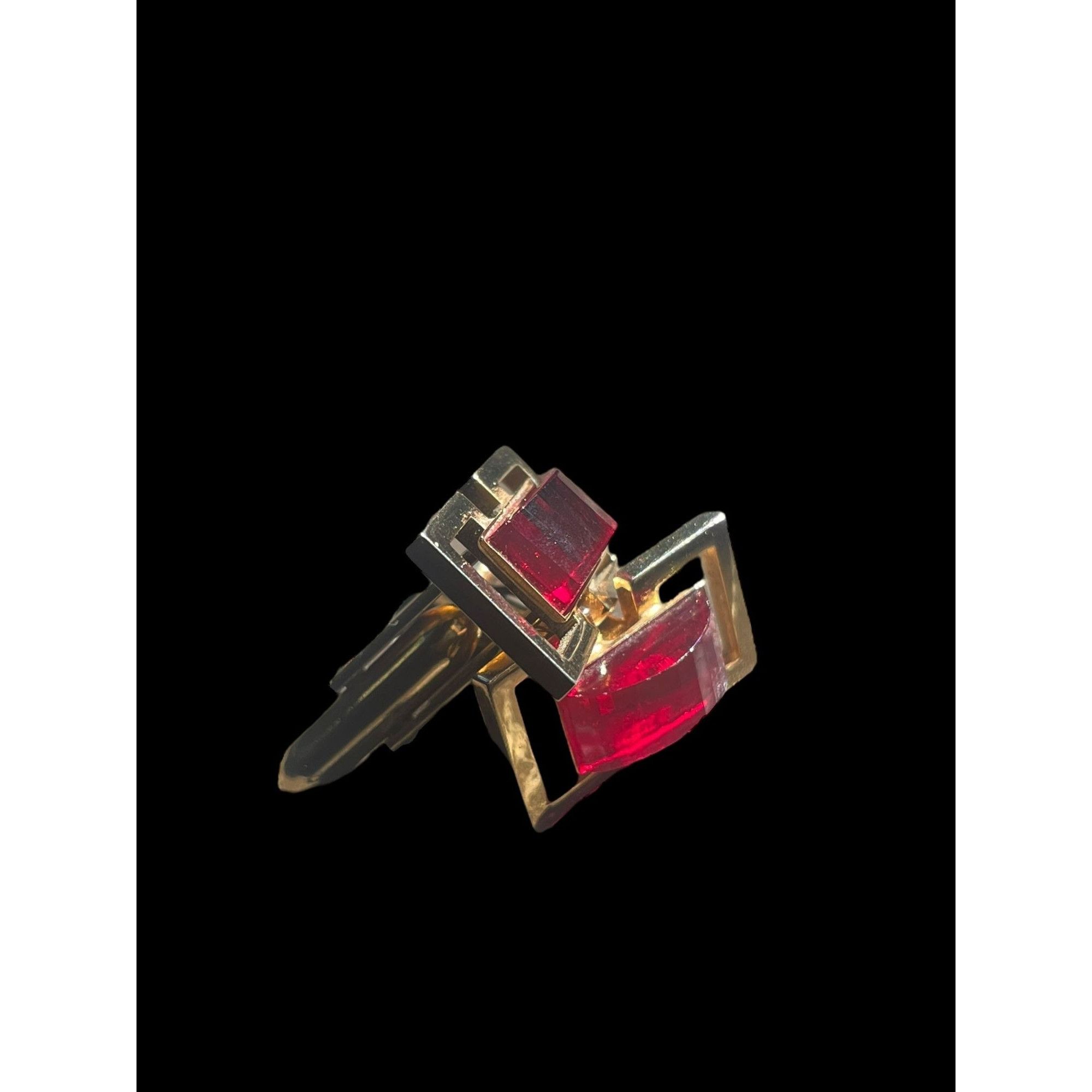 Jewelry × Vintage Vintage Gold Tone Cufflinks with Red Glass or Gemstone Inlay Size ONE SIZE - 5 Thumbnail