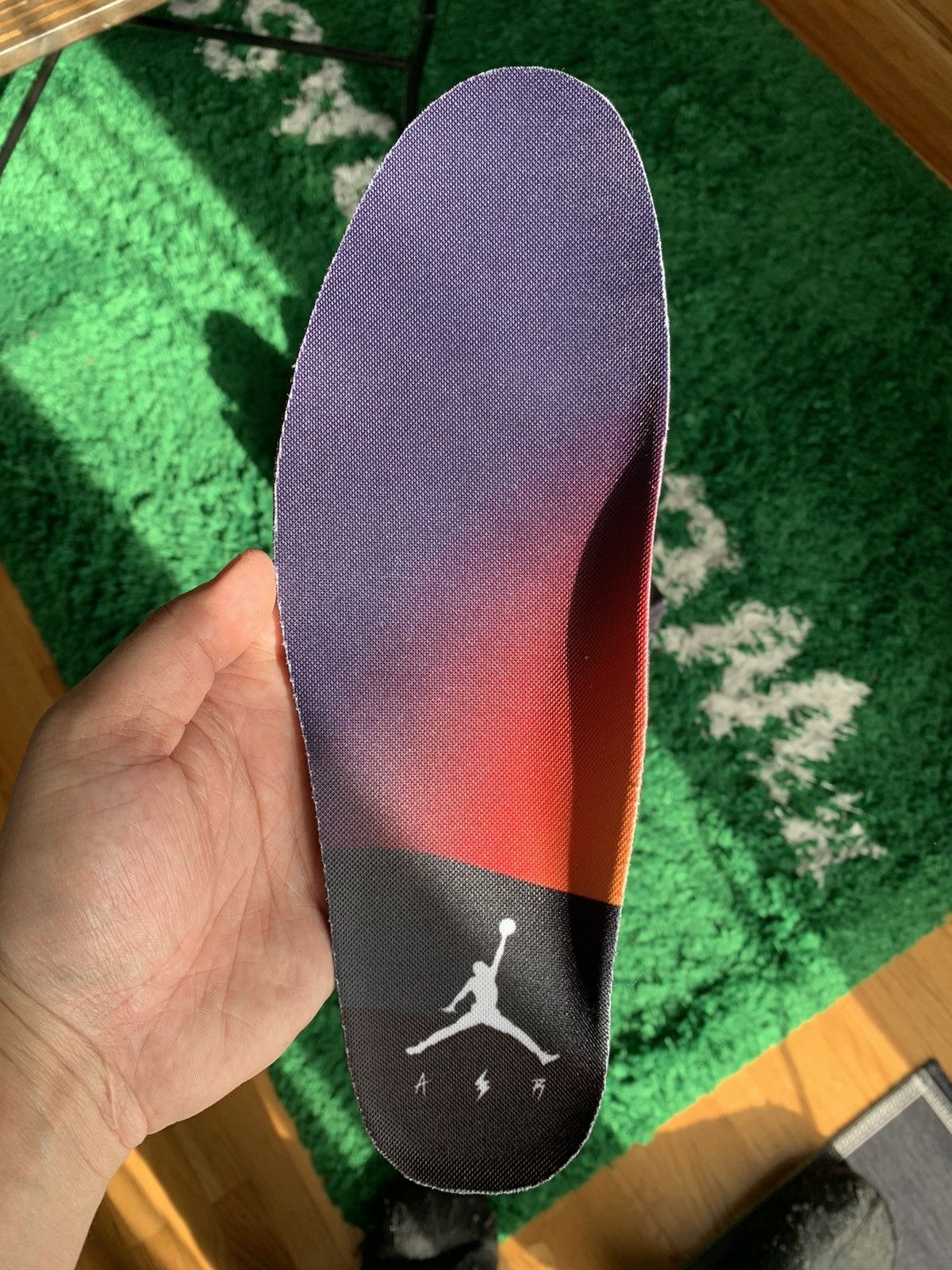 J Balvin × Jordan Brand Jordan 3 J Balvin Rio Size US 10.5 / EU 43-44 - 17 Thumbnail