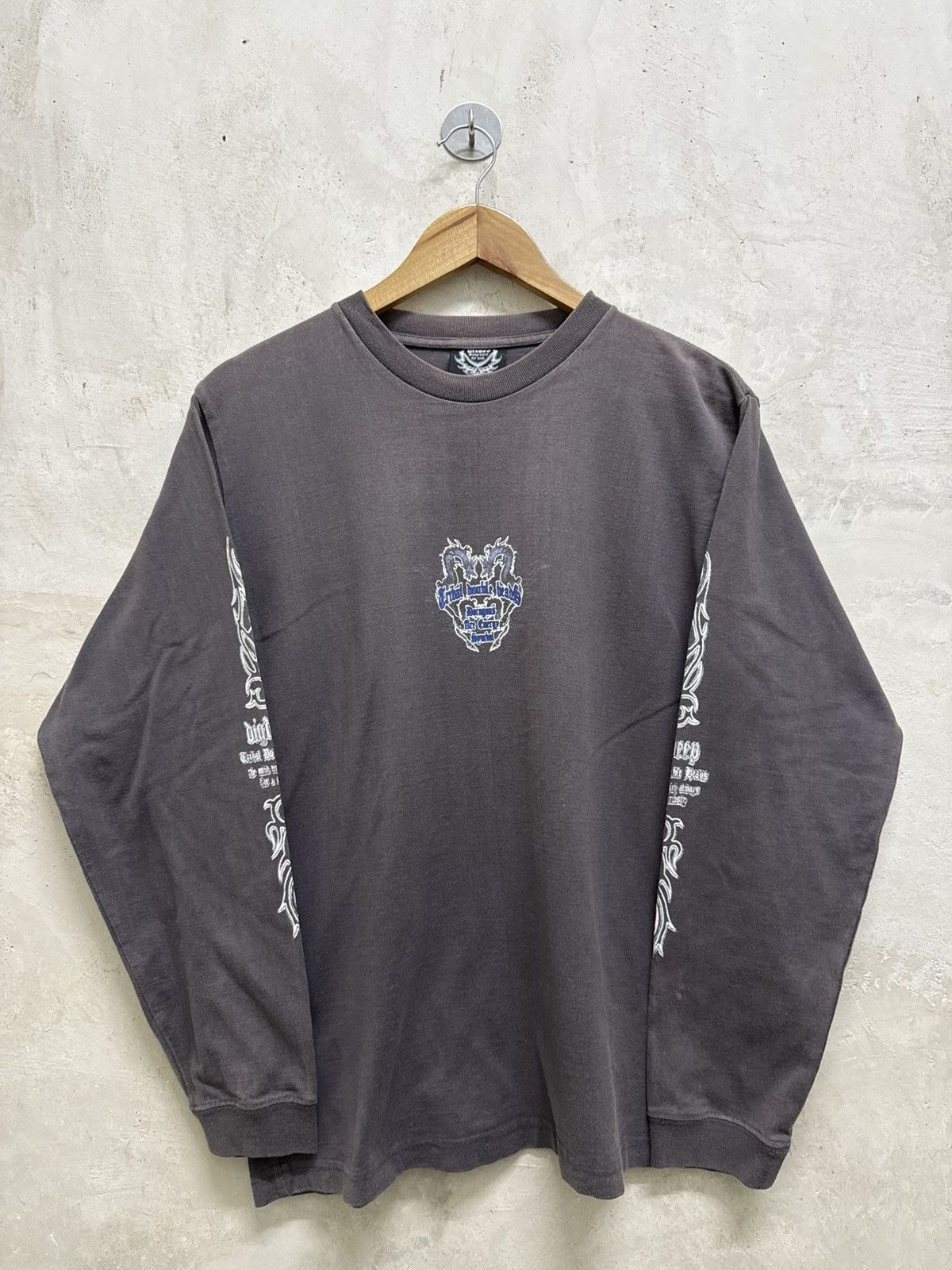 Japanese Brand 2000s Grass Hither Dragon Cyber Sigilism LS y2k Tees Size US M / EU 48-50 / 2 - 4 Thumbnail