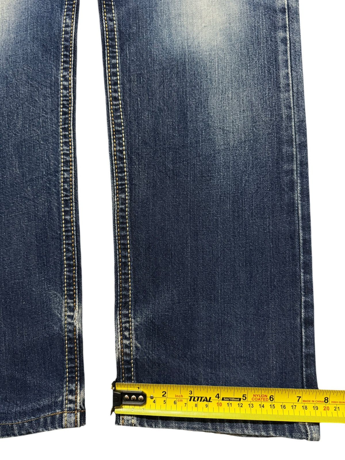 Edwin Vintage 90s Edwin XV Blue Faded Wash Distressed Straight Leg Size US 32 / EU 48 - 14 Thumbnail