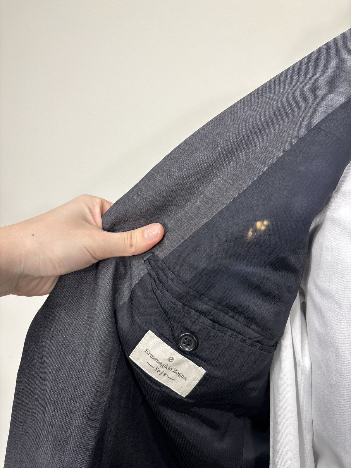 Ermenegildo Zegna Ermenegildo Zegna Soft Men’s 2-Piece Gray Wool Suit Size 42R - 6 Thumbnail
