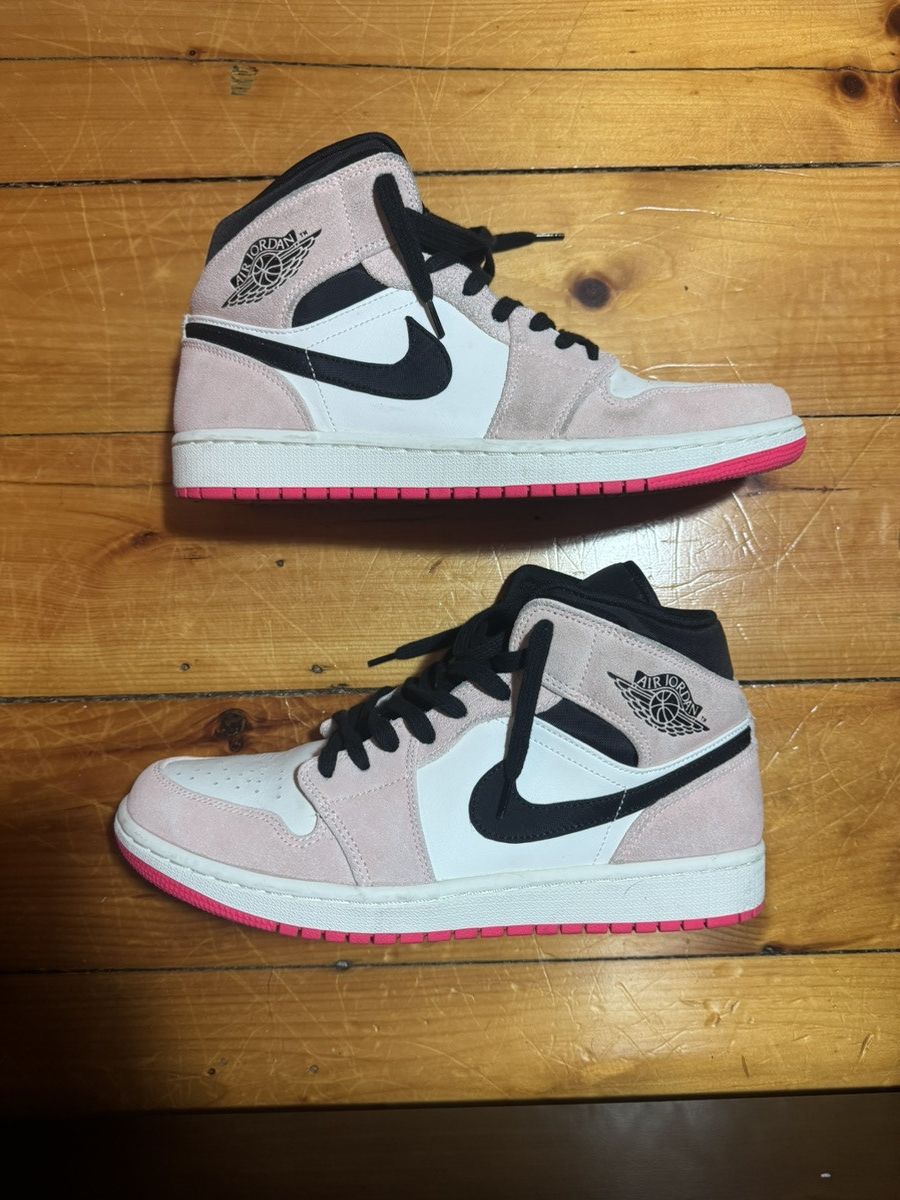 Jordan Brand × Nike Nike Air Jordan 1 Mid High Hyper Pink Black Size 9 Men's Size US 9 / EU 42 - 1 Thumbnail