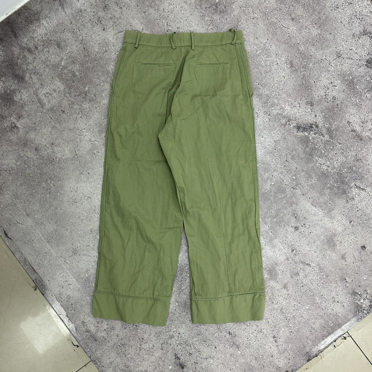 Vintage Vintage 00s The Gigi Italy straight olive pants baggy y2k Size 30" / US 8 / IT 44 - 2 Thumbnail