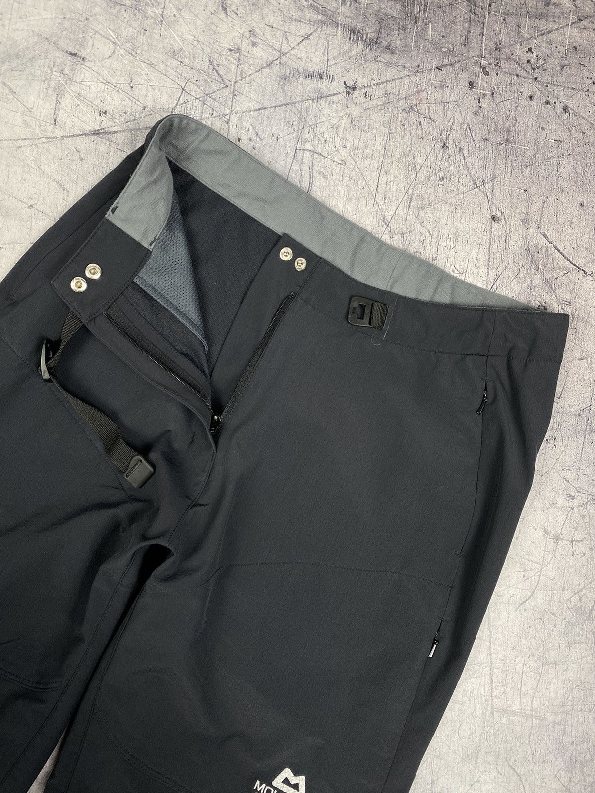 The Mountain Mountain Equipment Gorpcore Outdoor Pants Size 30" / US 8 / IT 44 - 8 Thumbnail