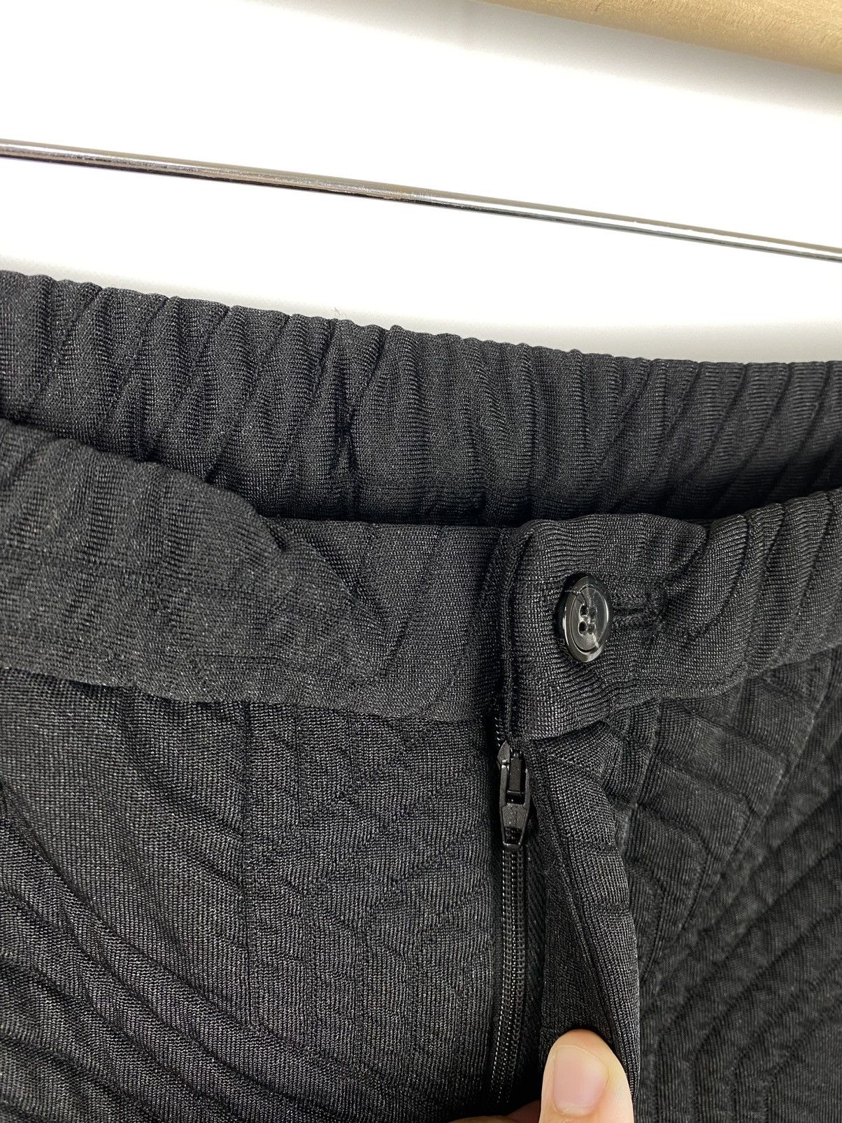 Emporio Armani Emporio Armani Structured Pants Heavy Polyester size 50 Size US 34 / EU 50 - 4 Thumbnail