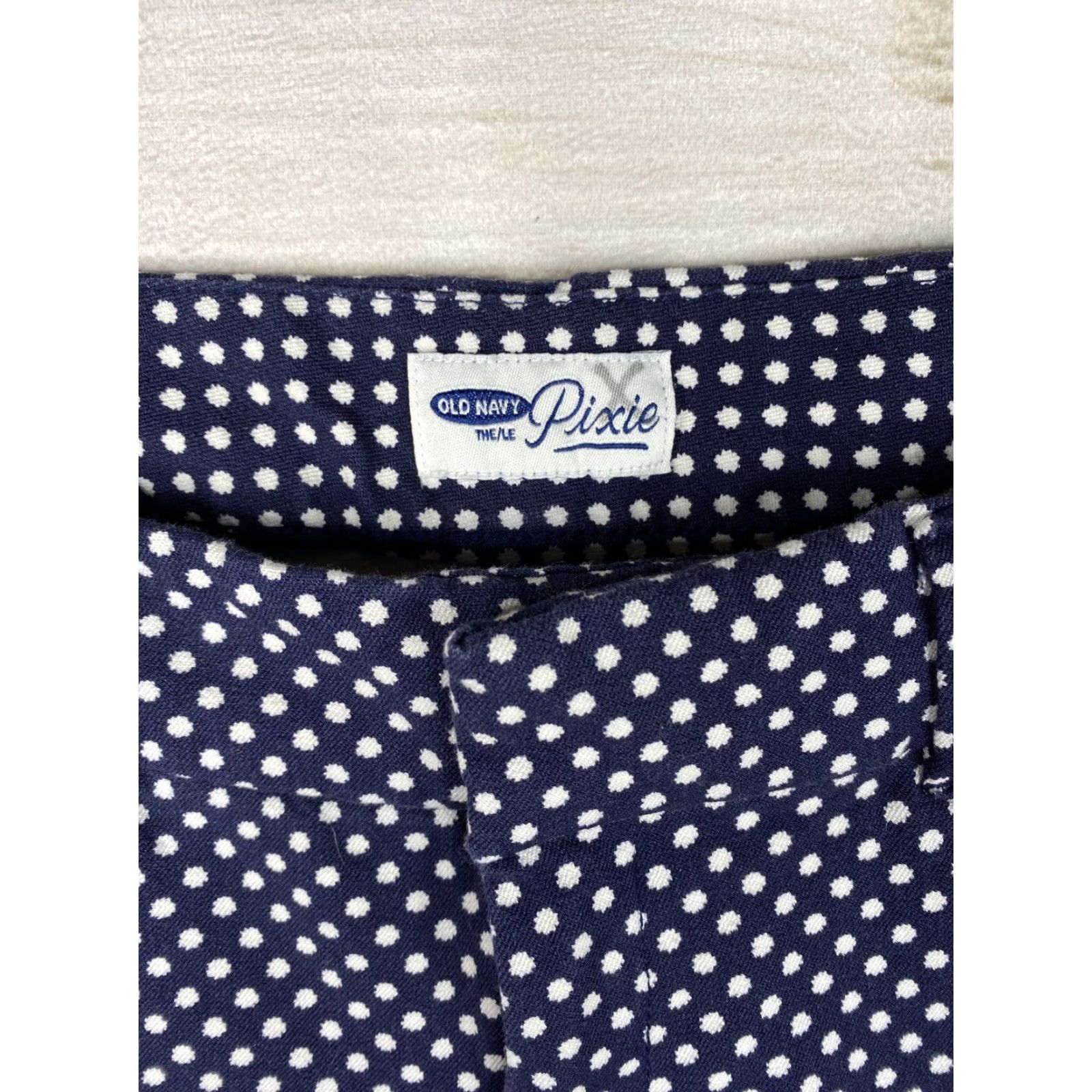 Old Navy Old Navy Pants Womens Size 8 Blue White Polka Dot Print Pixie Mid Rise Stretch Tapered Leg Casual Size 30" / US 8 / IT 44 - 3 Thumbnail