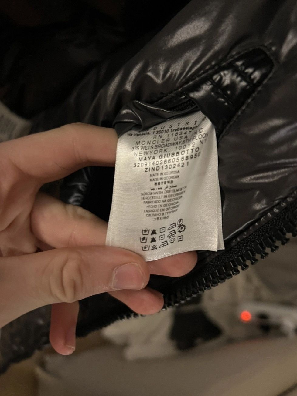 Moncler Moncler Maya size 5 Black Size US XL / EU 56 / 4 - 11 Thumbnail