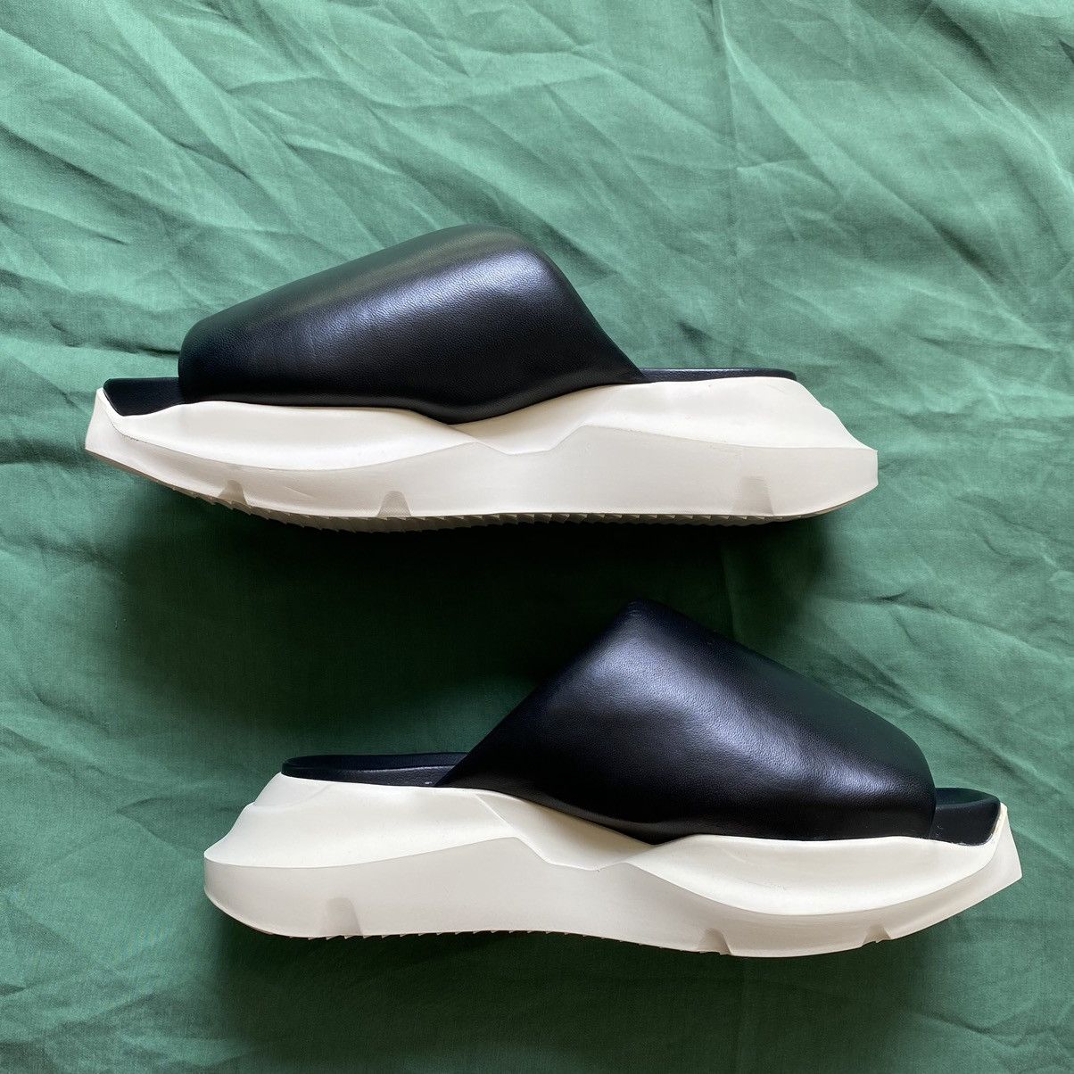 Rick Owens Rick Owens Puffer Slider Size US 6 / EU 39 - 15 Thumbnail