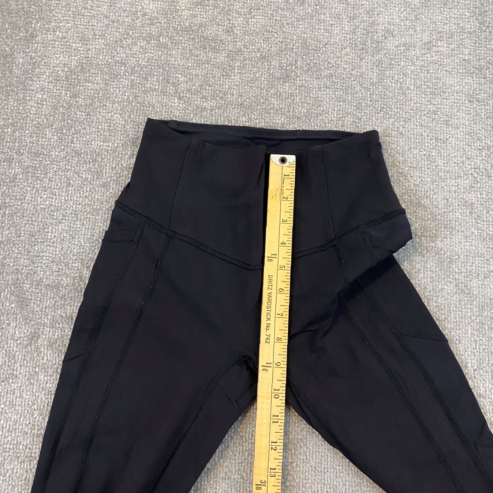 Lululemon Lululemon Leggings Womens 4 Black Mid-Rise 23.5" Cropped Capri Workout Athletic Size 27" / US 4 / IT 40 - 7 Thumbnail