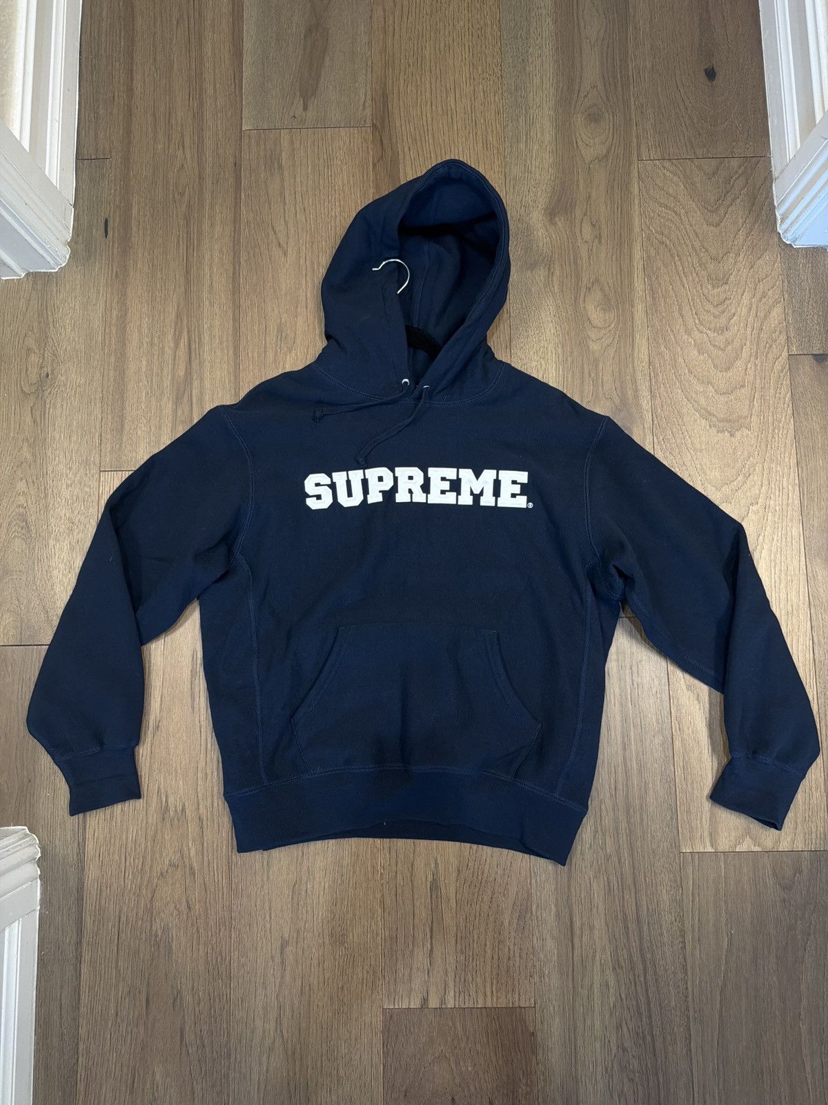 Supreme Supreme Collegiate Hooded Sweatshirt 'Navy' Size US S / EU 44-46 / 1 - 1 Thumbnail