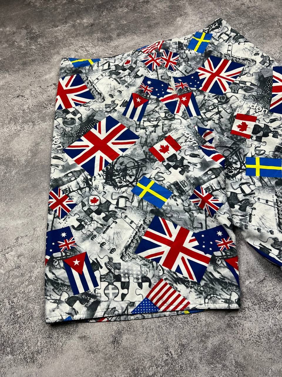 Quicksilver Vintage Quicksilver Swim Shorts Printed Flag Y2K 90S Surfing Size US 36 / EU 52 - 7 Thumbnail