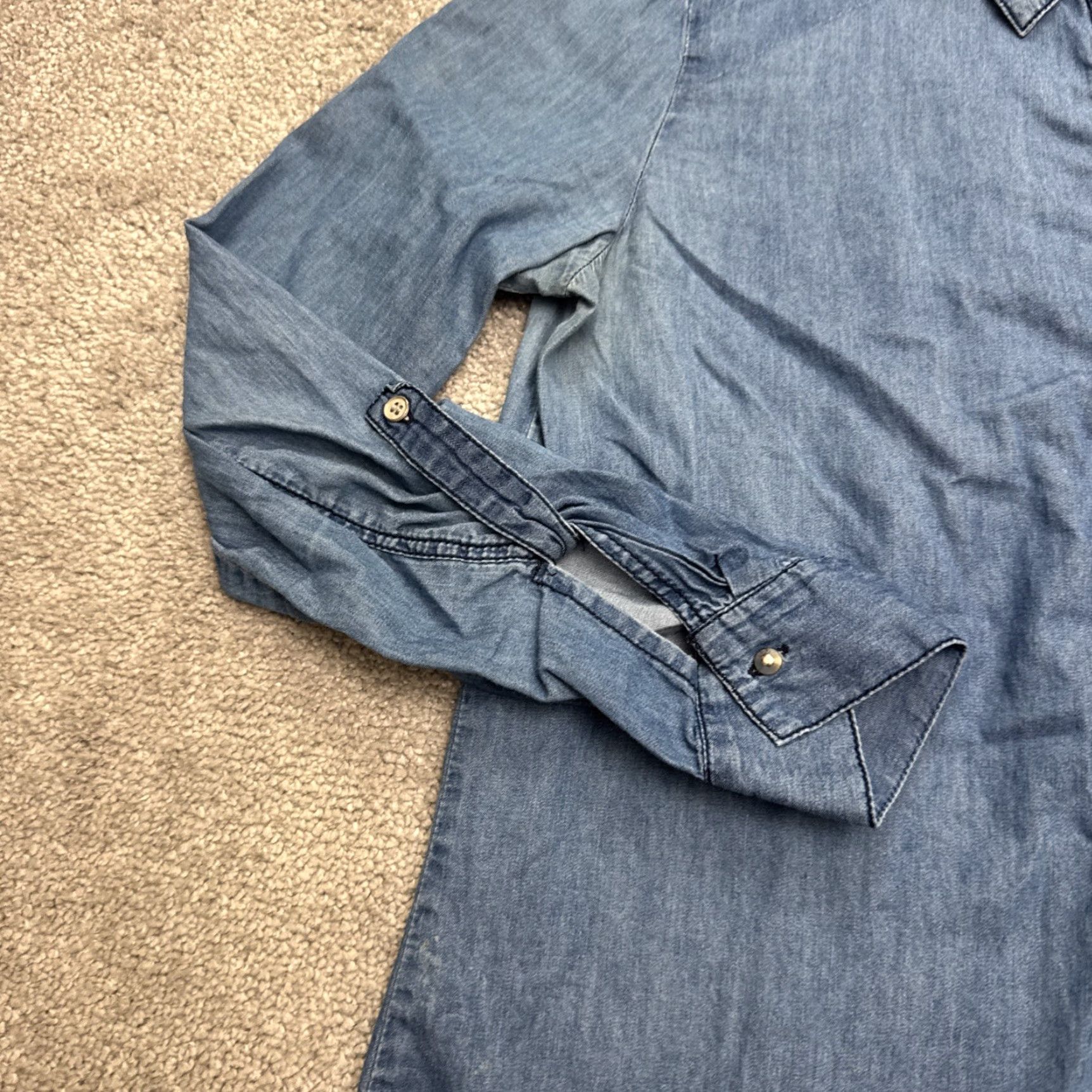 Forever 21 VINTAGE Forever 21 Denim Shirt Womens Small Chambray Button-Up Long Sleeve Casual Classic 90s Blue Size S / US 4 / IT 40 - 3 Thumbnail