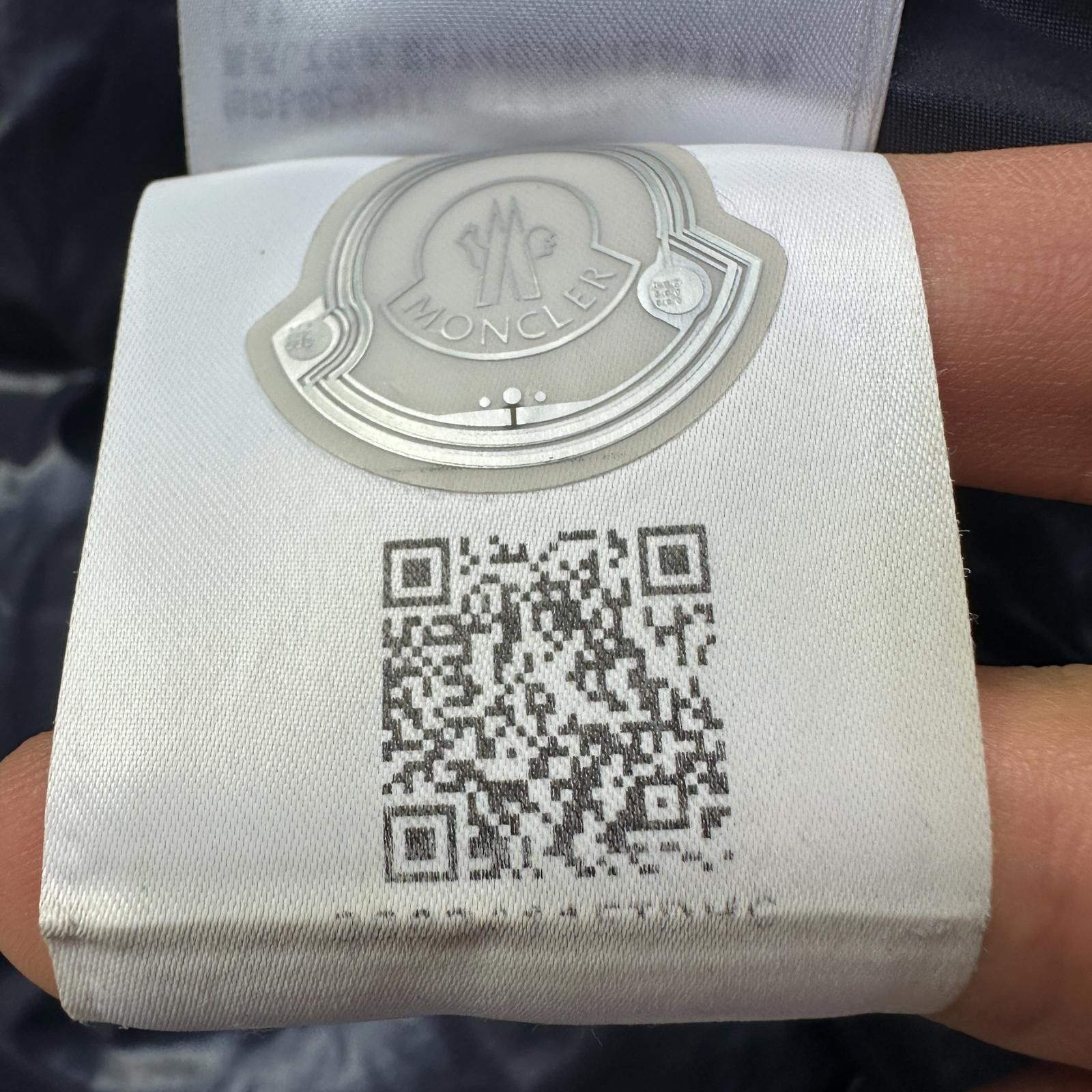 Moncler Moncler Ecrins Size 4 Size US L / EU 52-54 / 3 - 9 Thumbnail
