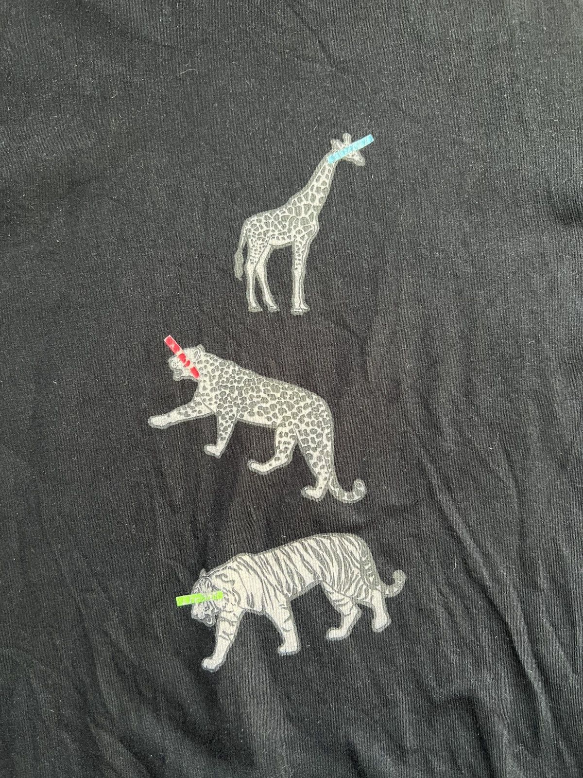 Paul Smith Paul Smith Animals Print T-Shirt Luxury Casual Tee Size L / US 10 / IT 46 - 13 Thumbnail