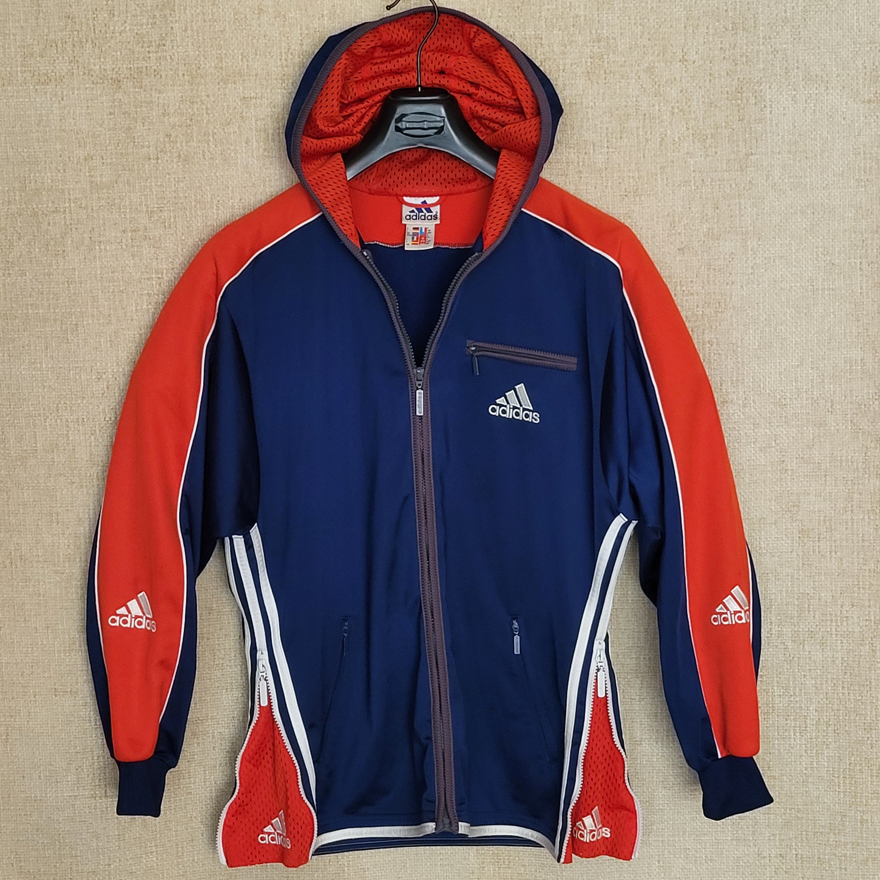 Adidas Adidas stripes hoodie RARE size S but fit M Size US S / EU 44-46 / 1 - 1 Thumbnail