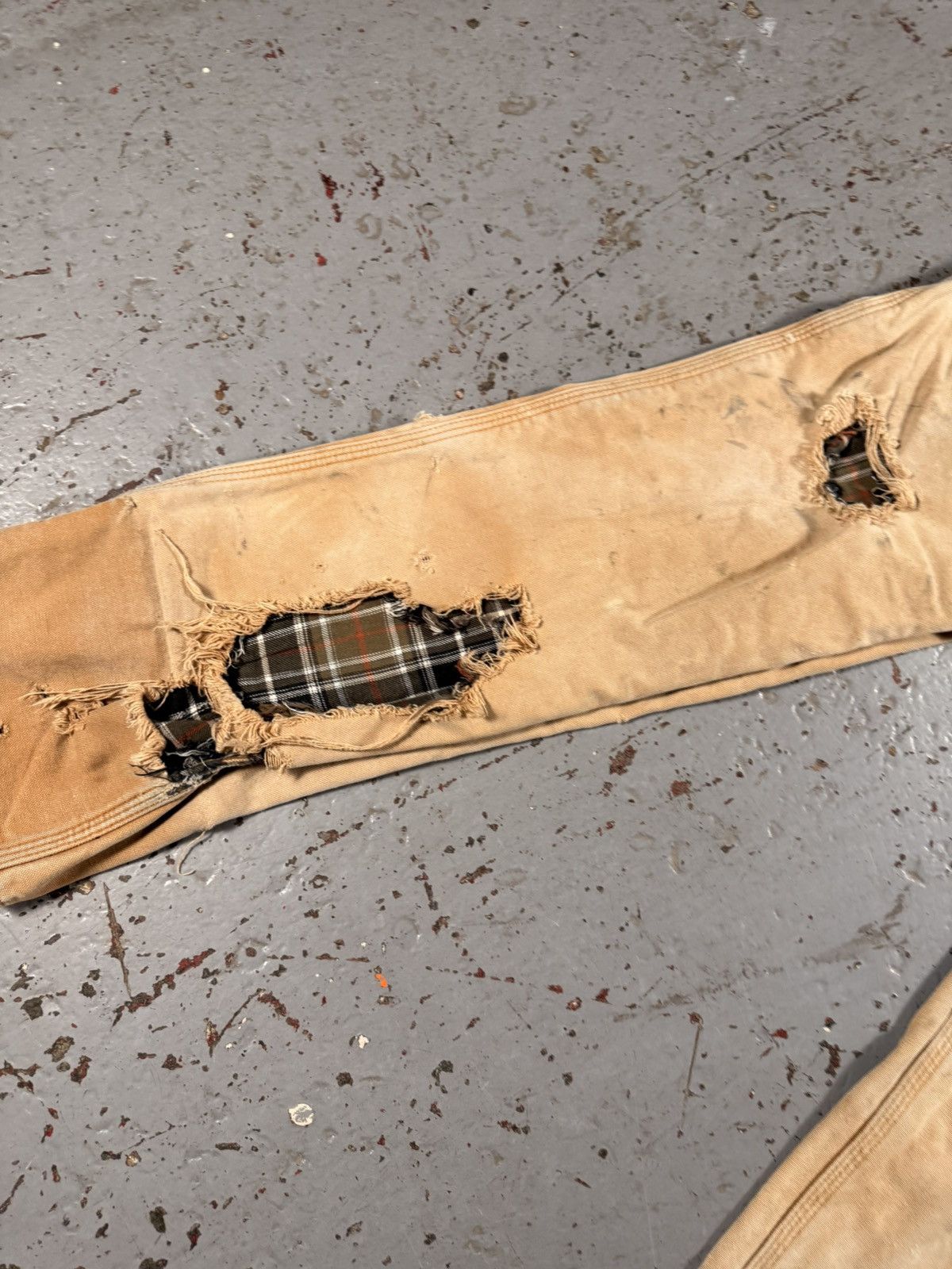 Carhartt Insane Distressed Carhartt Fleece Line Carpenter Pants Size US 30 / EU 46 - 2 Thumbnail