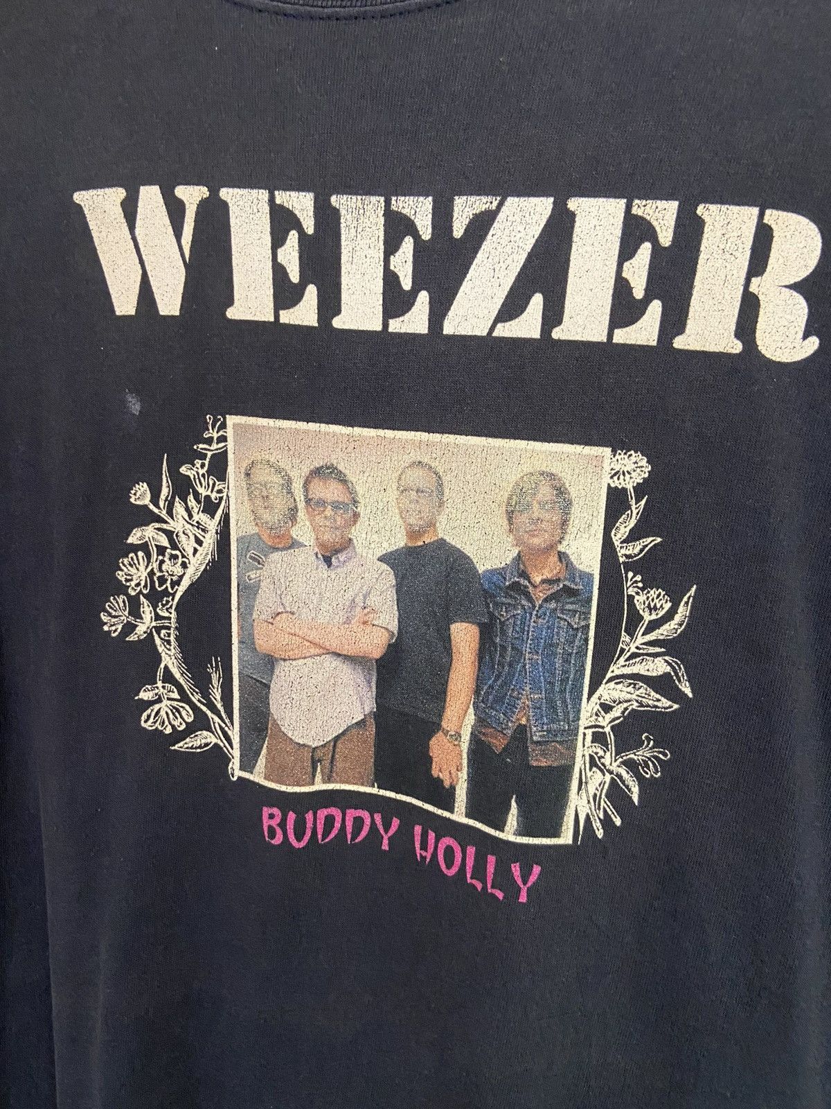 Band Tees Weezer Buddy Holly Vintage Rare Size US L / EU 52-54 / 3 - 3 Thumbnail