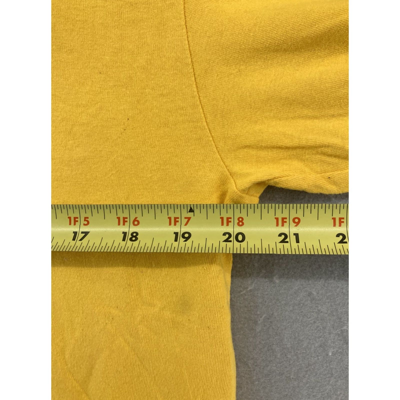 Tommy Hilfiger Tommy Hilfiger Mens T-Shirt S Yellow Graphic Ski Logo 90s Preppy Fall Winter Size US S / EU 44-46 / 1 - 6 Thumbnail