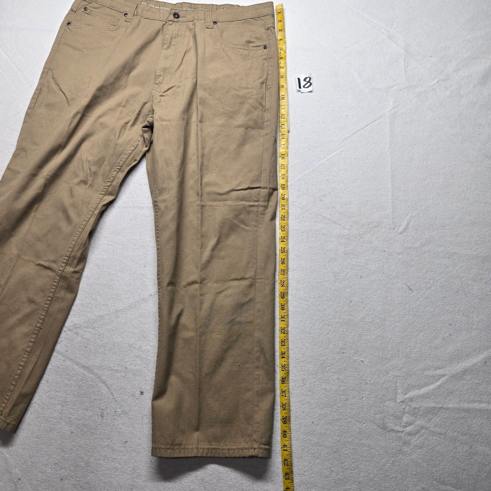 Brooks Brothers Brooks Brothers Clark Chino Pants Solid Brown Straight Men 40 X 30 Pants Brown Solid Brooks Brothers Clark Fit Advantage Chino Mens 40x30 Size US 40 / EU 56 - 7 Thumbnail