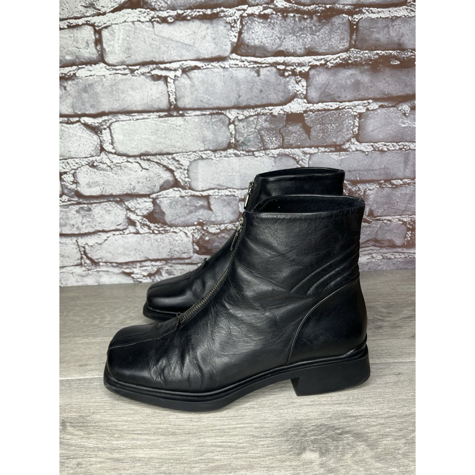 Aquatalia Aquatalia Italy Black Leather Center Zip Ankle Heel Boots Wo Size US 8 / IT 38 - 15 Thumbnail