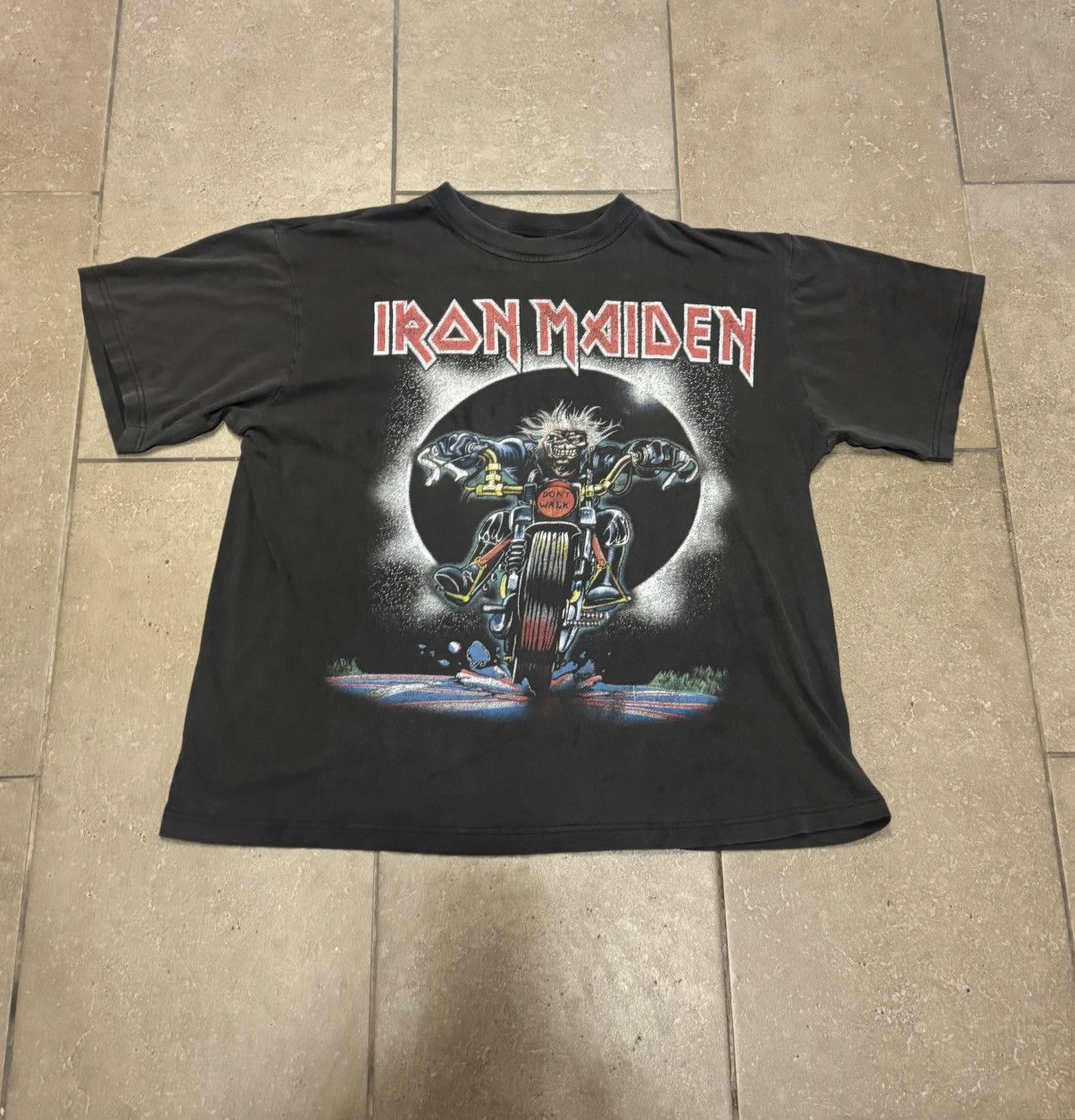 Iron Maiden Vintage 90s Iron Maiden Don’t Walk Graphic Tee Size US L / EU 52-54 / 3 - 1 Thumbnail
