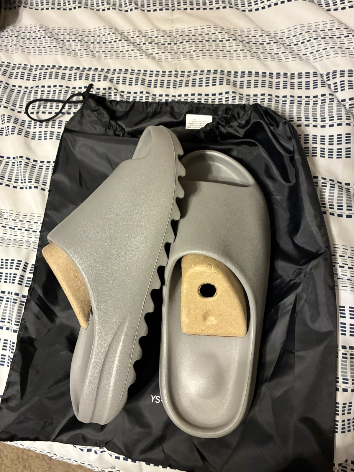 Yeezy Yeezy Slides Grey Size US 13 / EU 46 - 4 Thumbnail