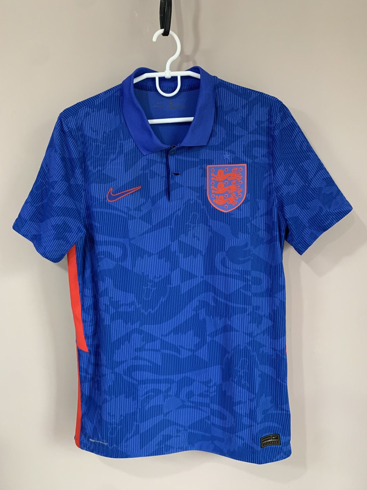 Nike England 20/22 Away Football Shirt Nike Soccer Jersey Sz M Size US M / EU 48-50 / 2 - 1 Thumbnail