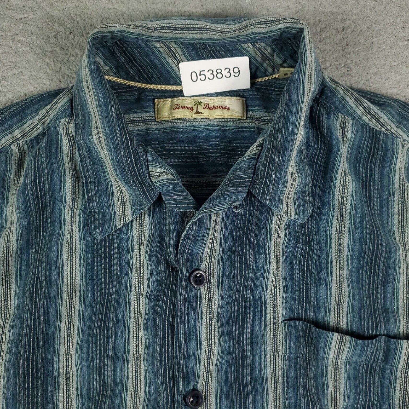 Tommy Bahama Tommy Bahama Hawaiian Shirt Mens Large Blue Striped Button-Up Short Sleeve Silk Size US L / EU 52-54 / 3 - 2 Thumbnail