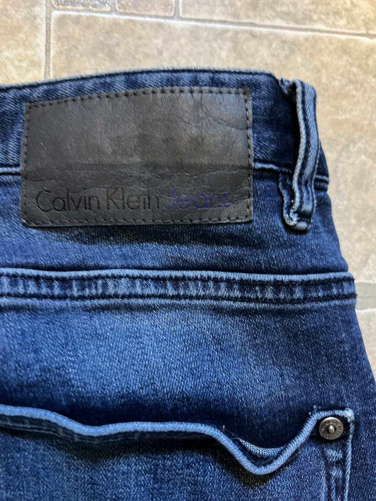 Calvin Klein CALVIN KLIEN SKINNY JEANS Size US 31 - 9 Thumbnail