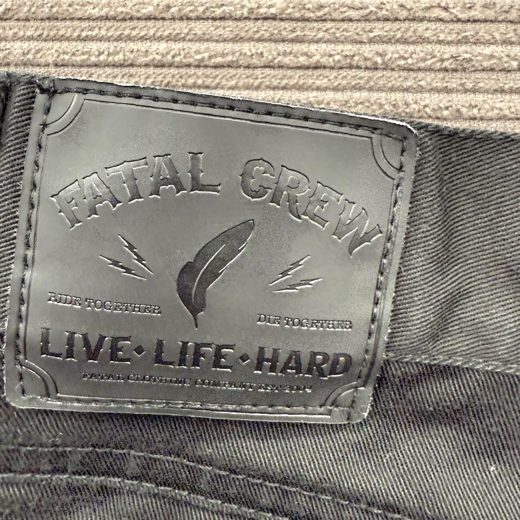 Vintage Fatal Crew Shorts Mens 38 Black Chino Casual Walk Shorts Logo Patch Hem Leather Patch 65% Polyester 35% Cotton Flat Front Belt Loops Pockets Size US 38 / EU 54 - 3 Thumbnail