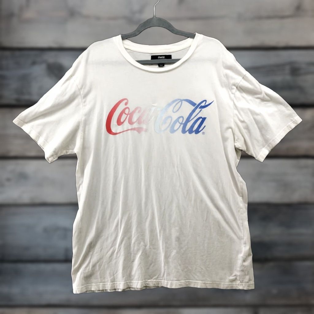 Pacsun Pacsun Coca Cola Graphic T Shirt Mens XL White Short Sleeve Crewneck Cotton Logo Print Regular Fit Size US XL / EU 56 / 4 - 1 Thumbnail