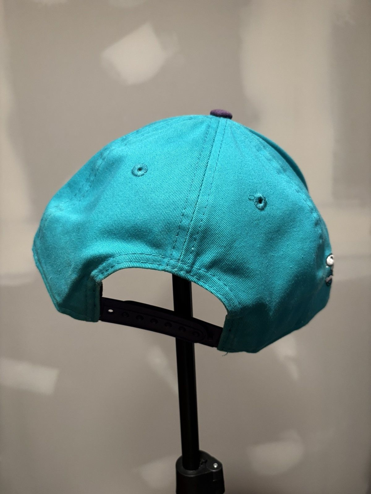 New Era × Vintage Vintage Charlotte Hornets Snapback Hat Size ONE SIZE - 5 Thumbnail