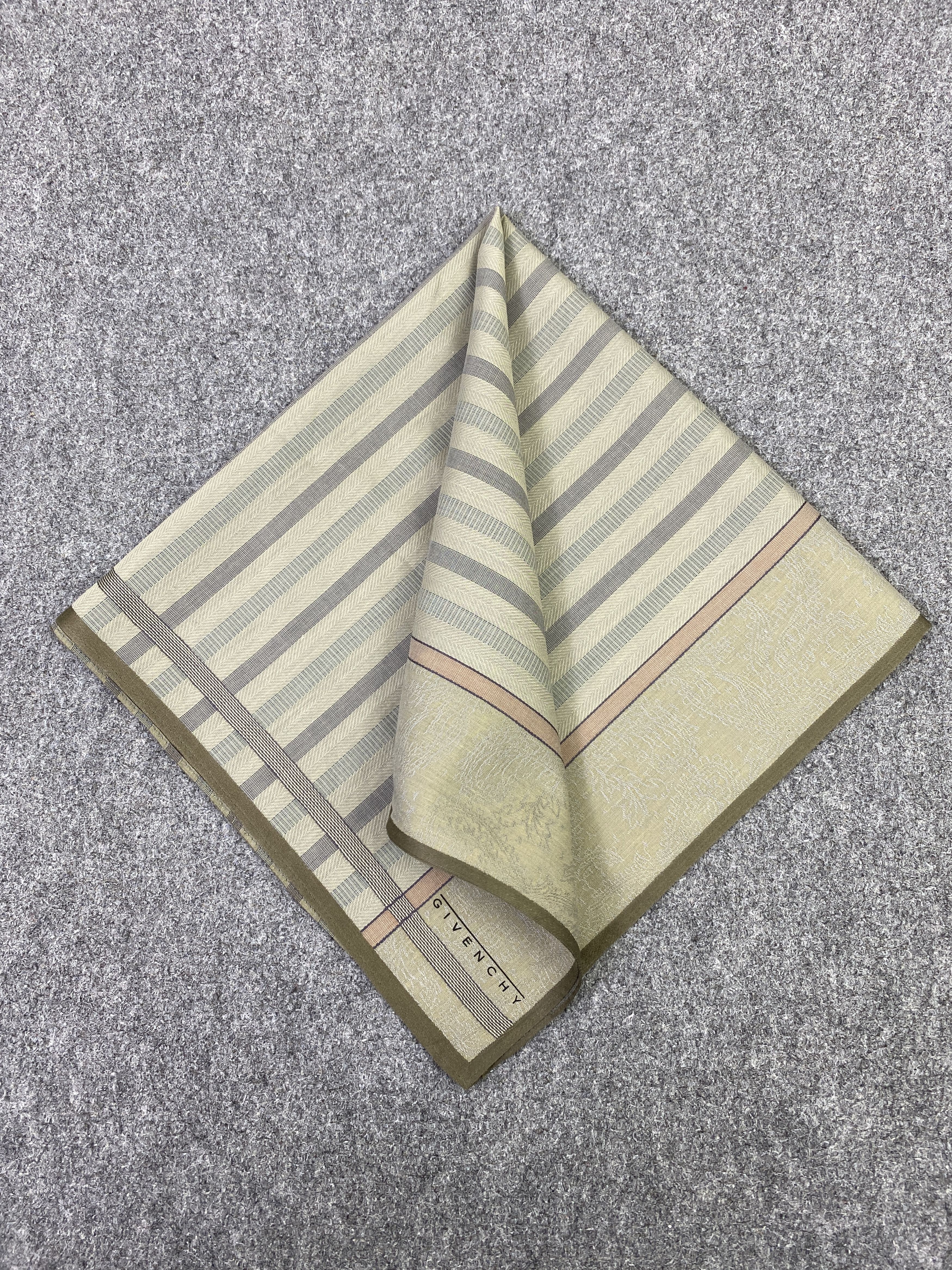 Givenchy Vintage Givenchy Handkerchief / Neckerchief KT0048 Size ONE SIZE - 3 Thumbnail