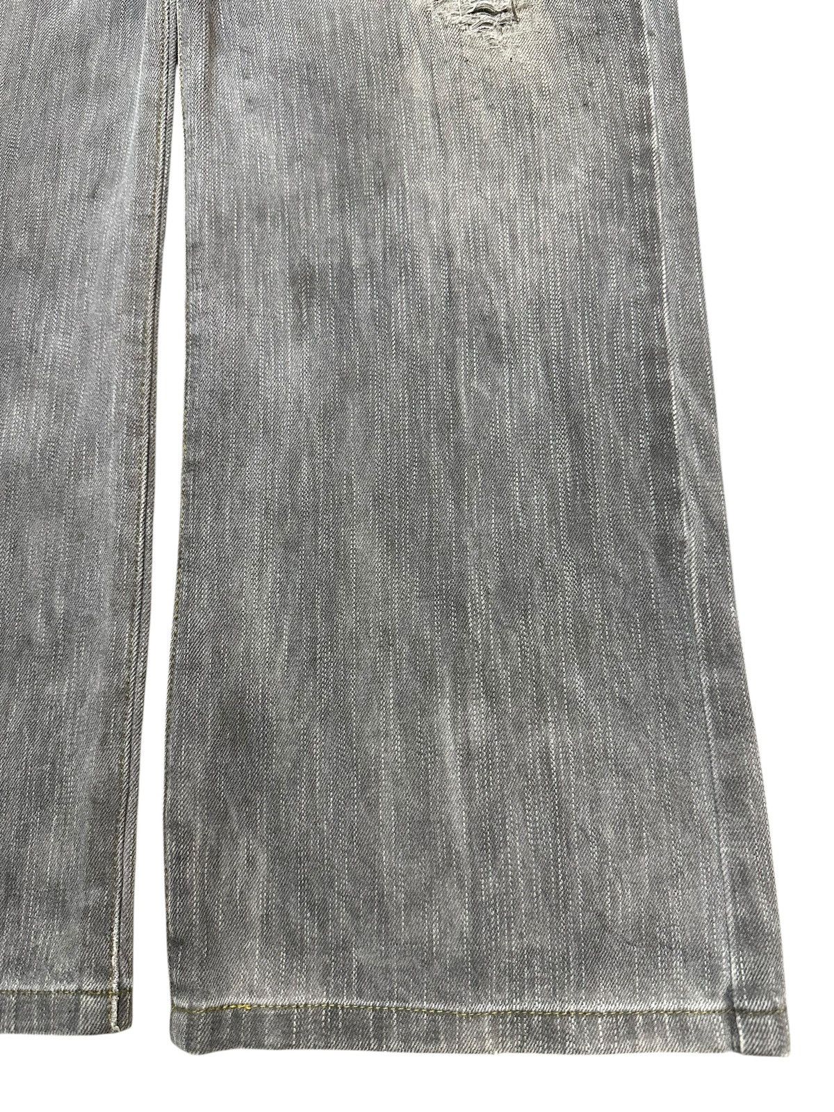 Other Vintage Crocodile Faded Wash Style Distressed Baggy Jeans Size US 30 / EU 46 - 8 Thumbnail