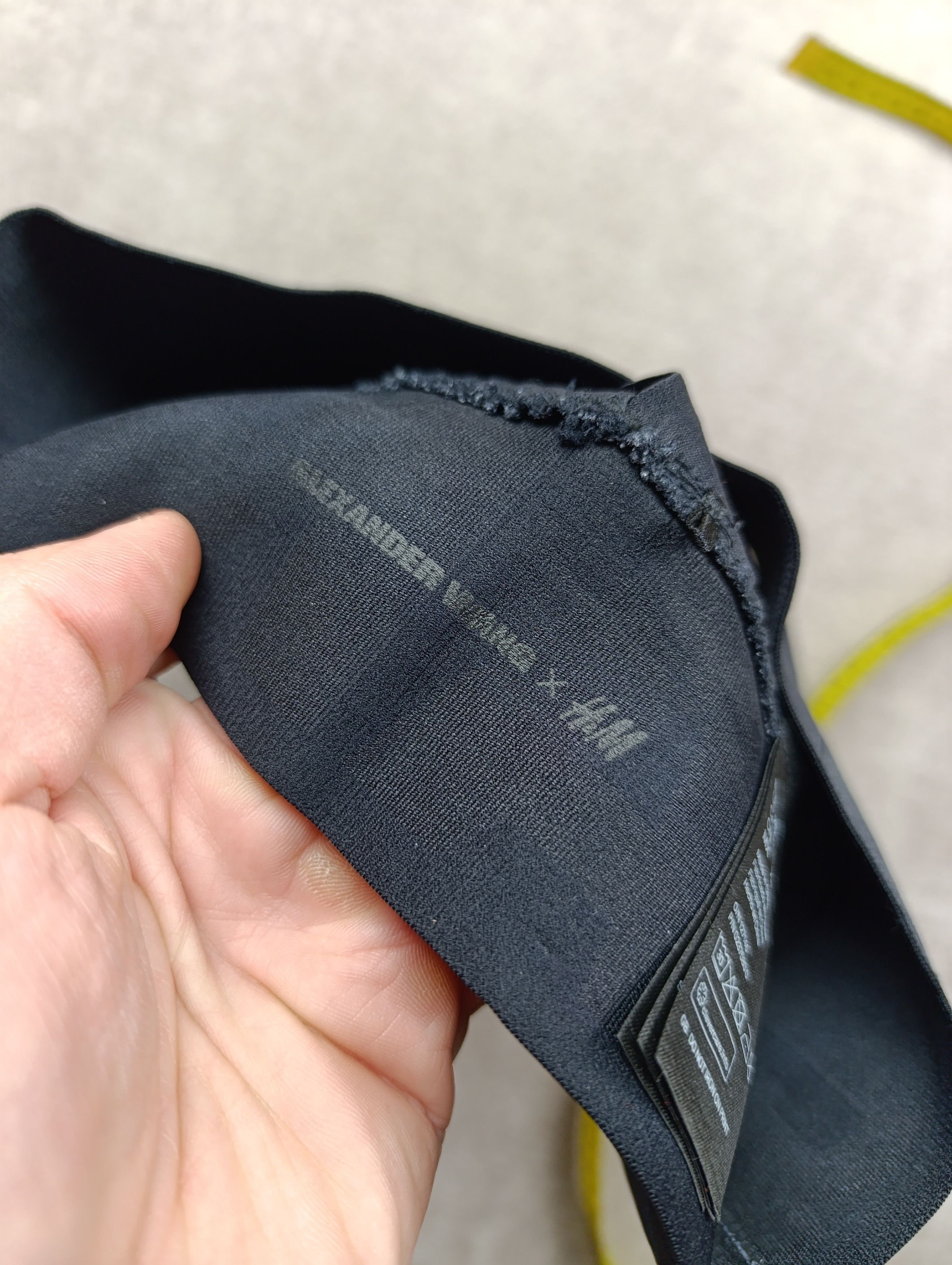 Alexander Wang × H&M Alexander Wang × H&M Bra Top Size XS / US 0-2 / IT 36-38 - 10 Thumbnail