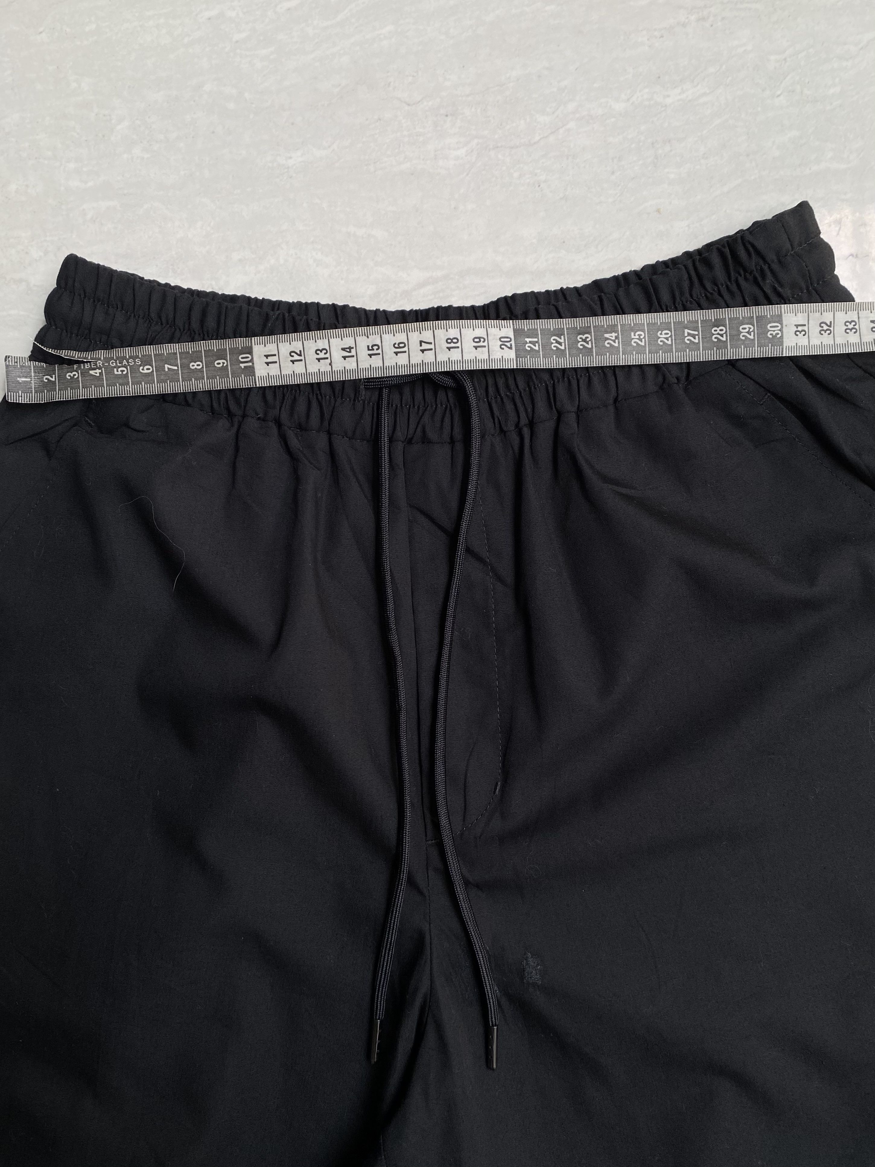 GU GU Black Wide Cargo Joger Pants Size US 26 / EU 42 - 4 Thumbnail