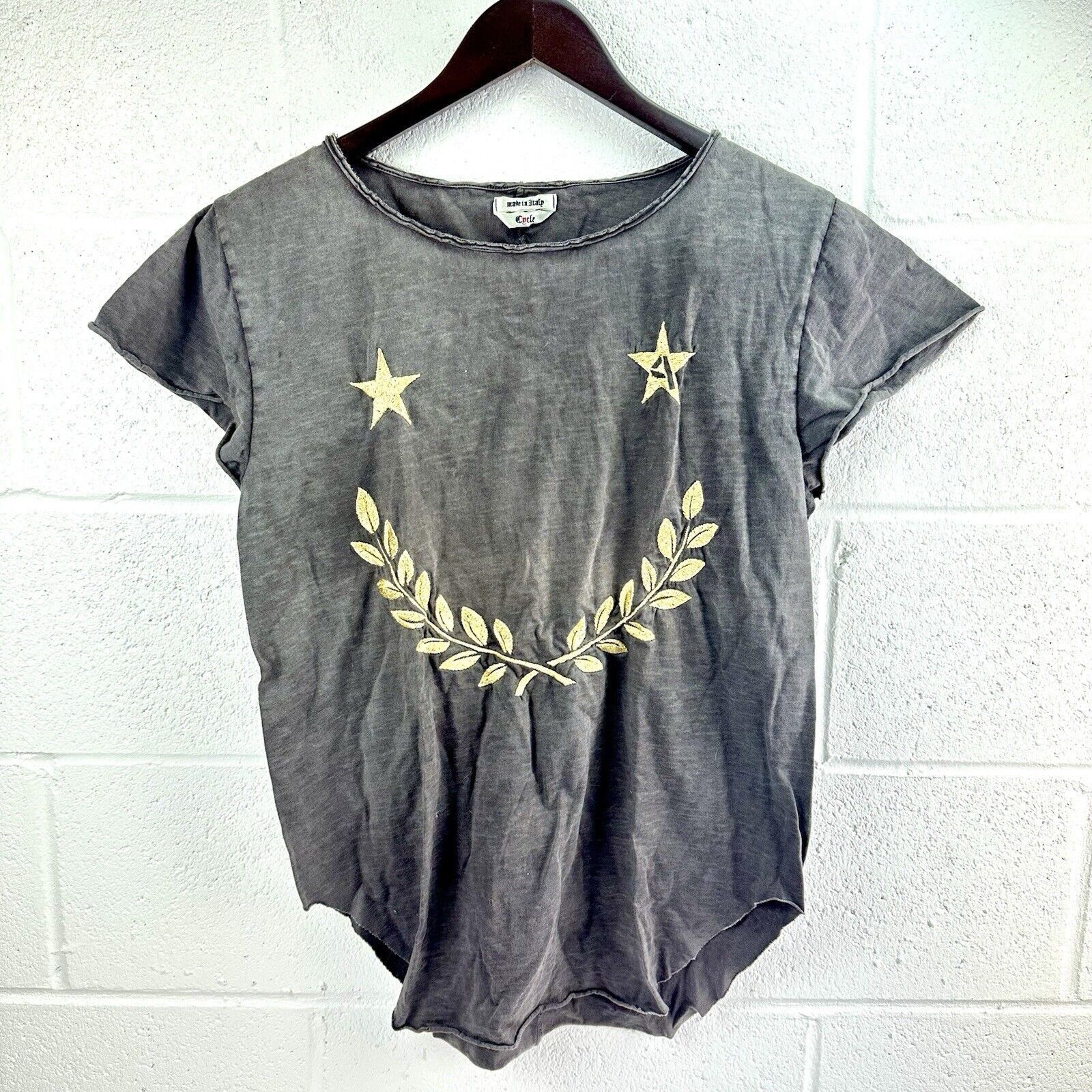 Other Cycle Made In Italy T-shirt Grey Sz S Gold Embroidery Stars Size S / US 4 / IT 40 - 1 Thumbnail