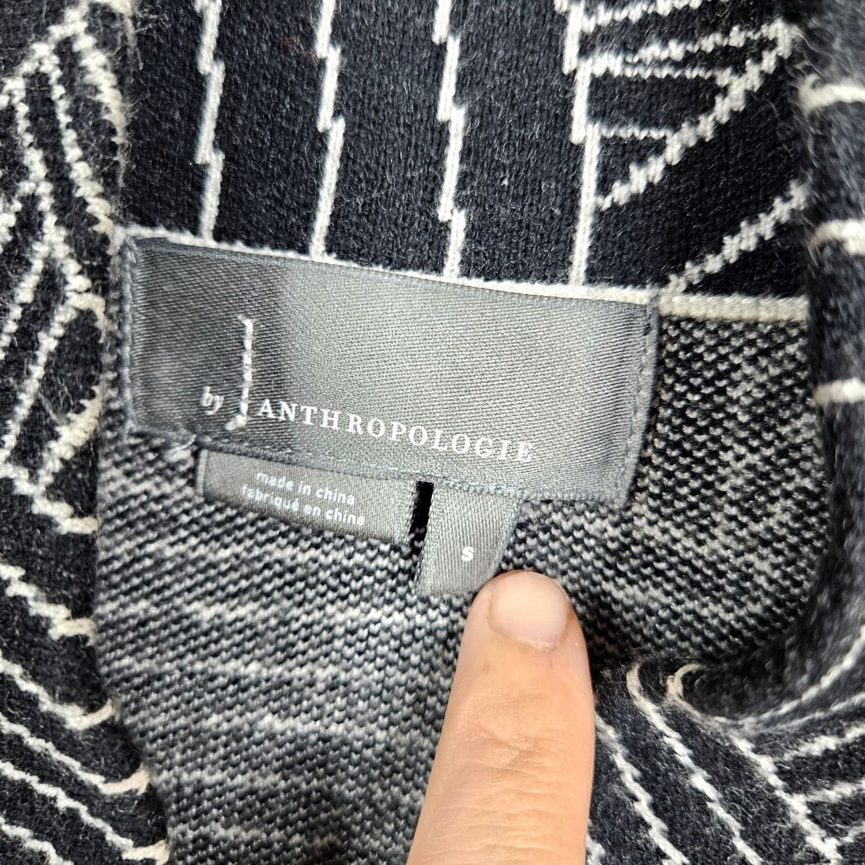 Anthropologie Anthropologie Women's Cardigan Knit Pietra 3/4 Sleeve Black White Sz S Size S / US 4 / IT 40 - 7 Thumbnail