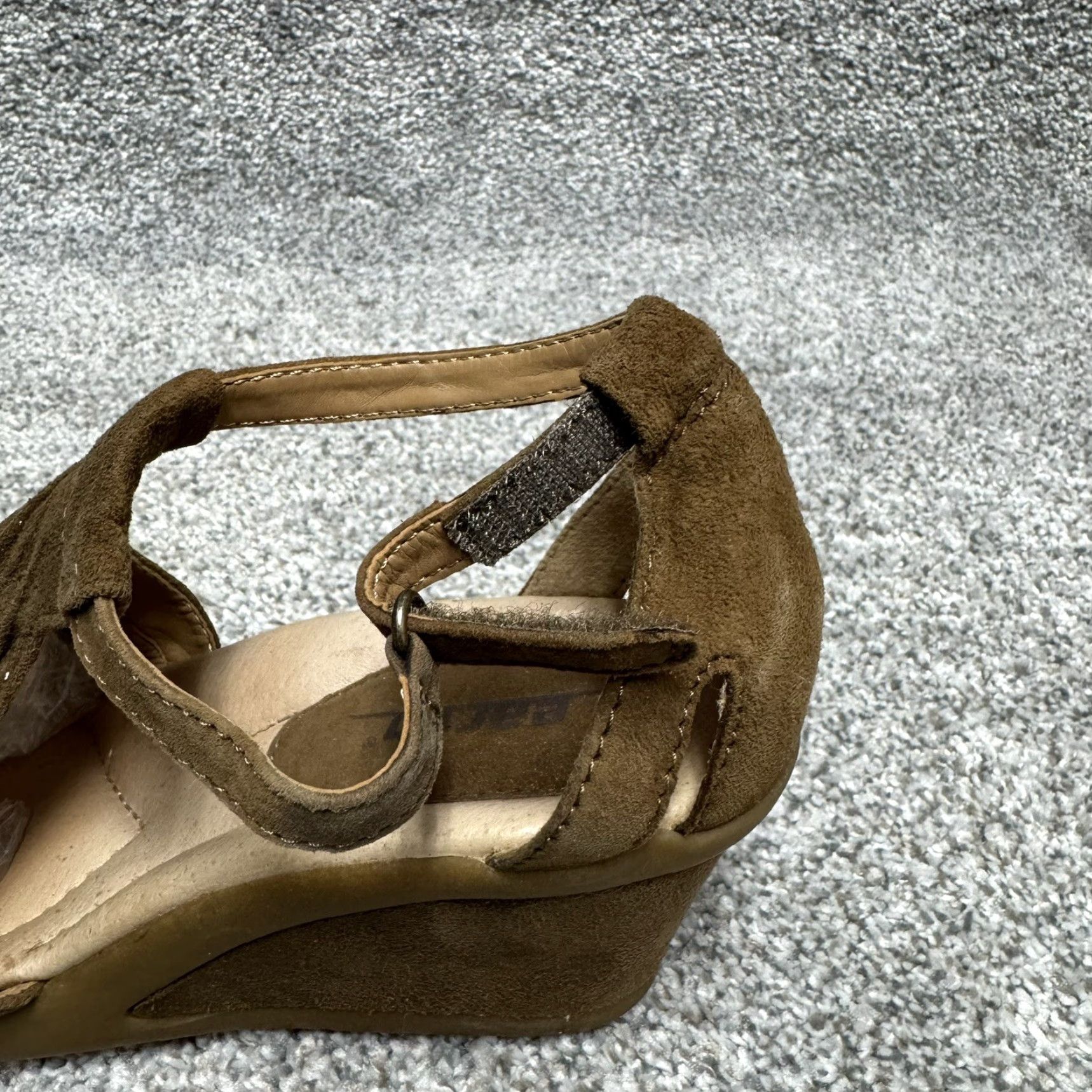 Vintage VINTAGE Earth Sandals Womens 7 Leather Suede Wedge Heel Y2K Cushioned Sustainable Casual Sandal Brown 90s Bohemian Retro Women Size US 7 / IT 37 - 4 Thumbnail