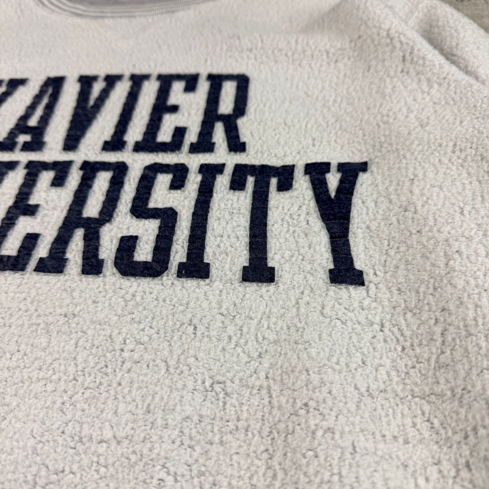 Vintage Vintage Xavier University Sweatshirt Size Large 90s Size US L / EU 52-54 / 3 - 4 Thumbnail