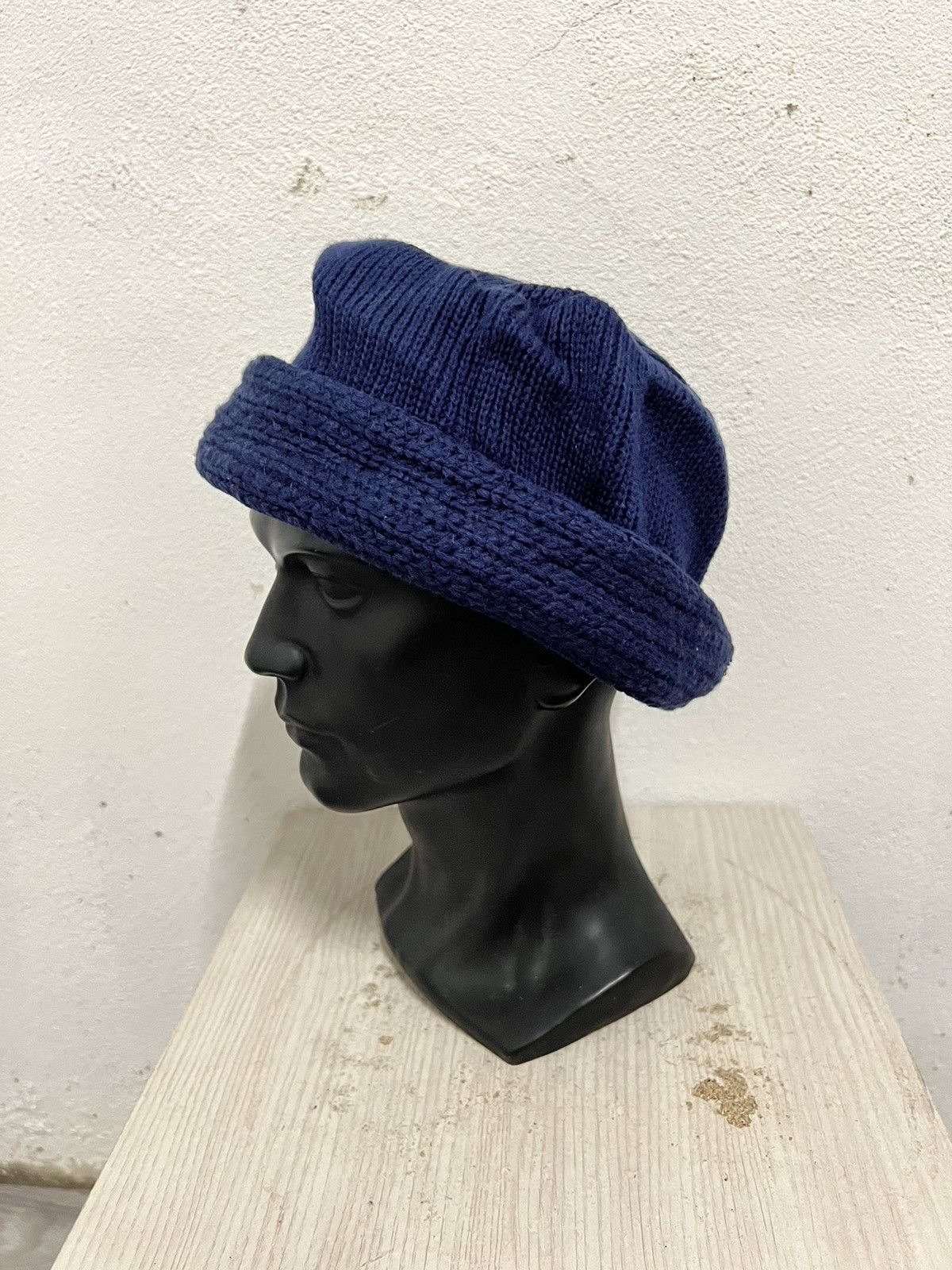 DKNY Dkny plain beanie hats Size ONE SIZE - 3 Thumbnail