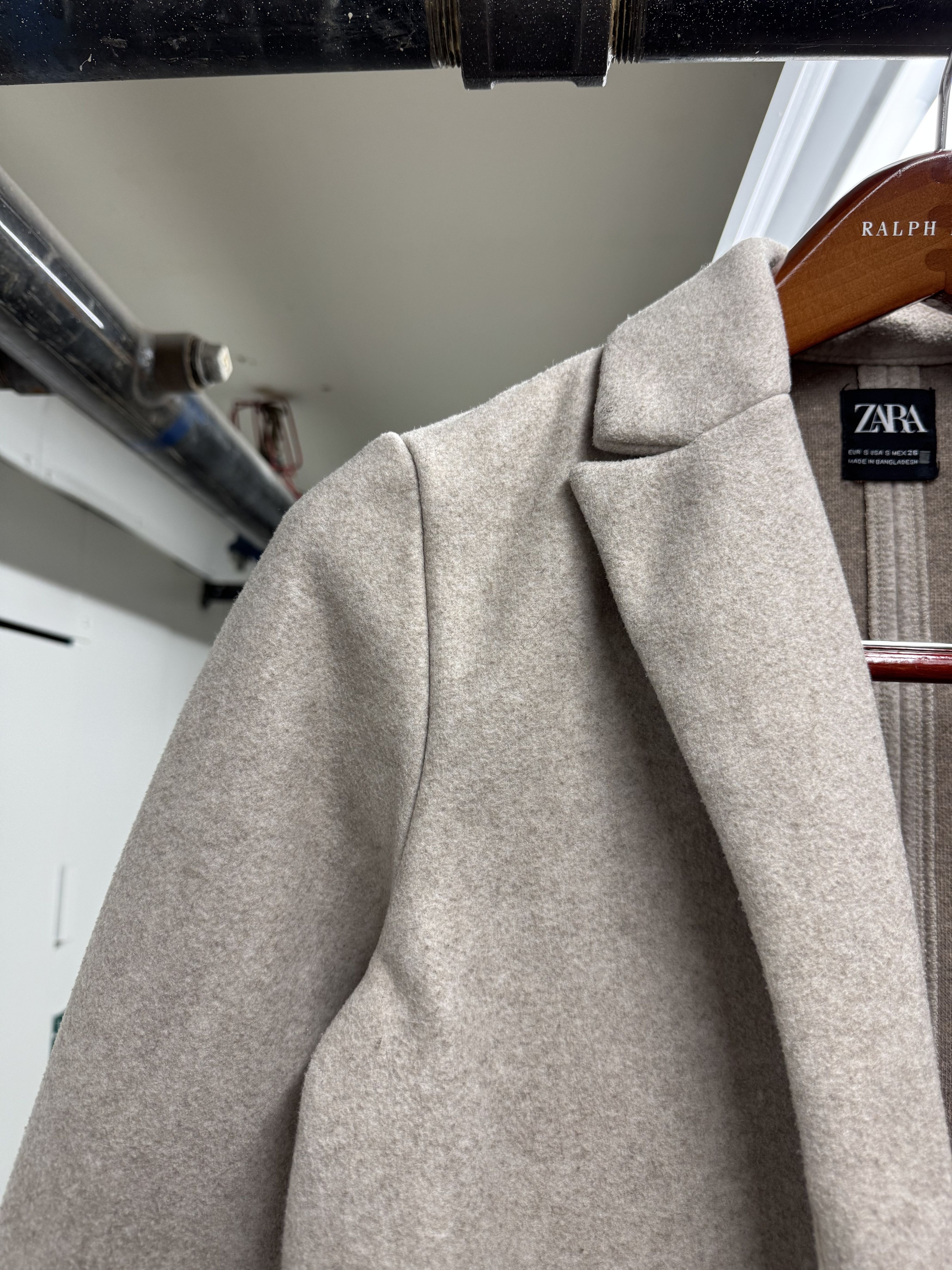 Zara ZARA Slim Fit Oatmeal Knee Length Notch Lapel Warm Coat Size S / US 4 / IT 40 - 2 Thumbnail