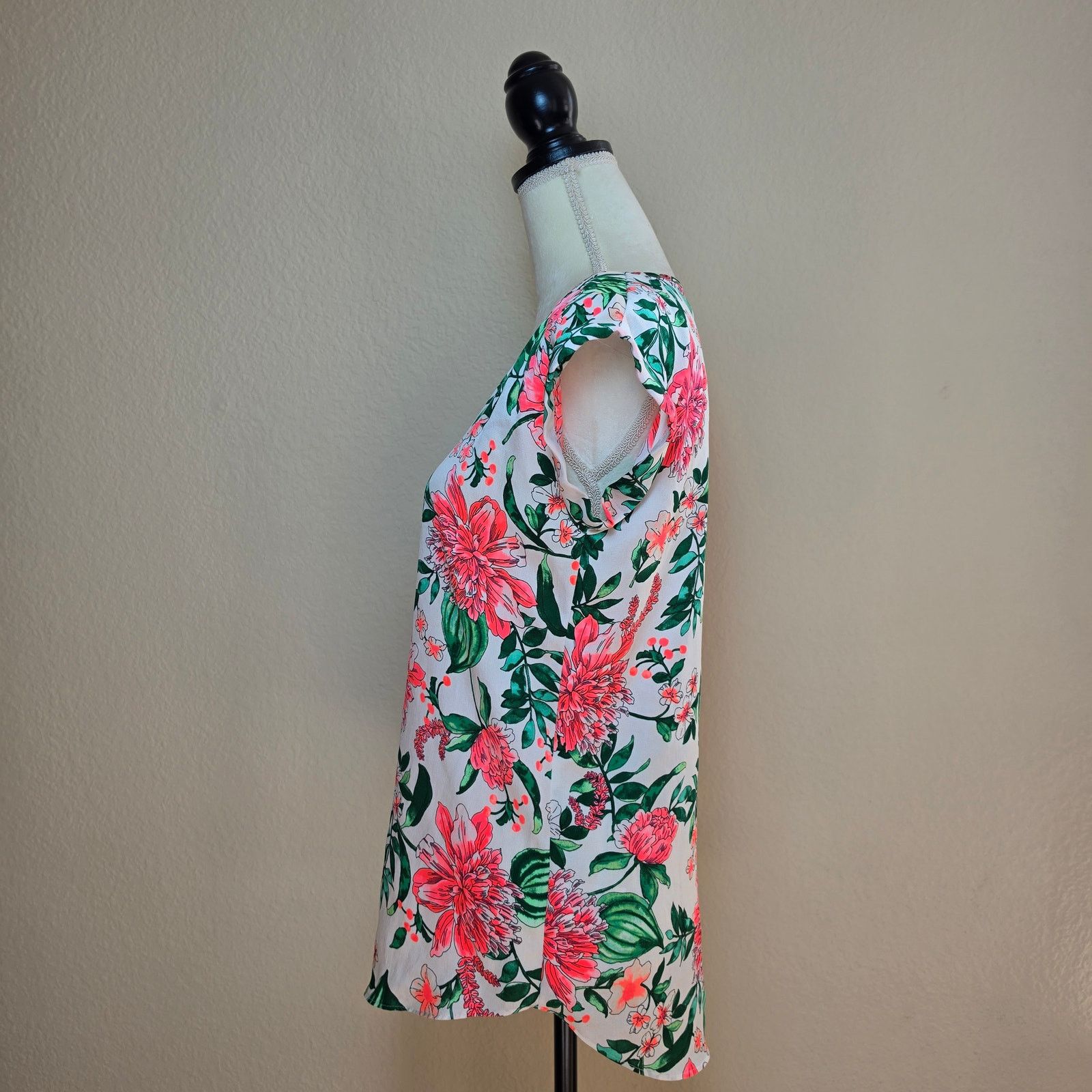 Express Express Short Sleeve Pullover Floral Top Small Size S / US 4 / IT 40 - 4 Thumbnail