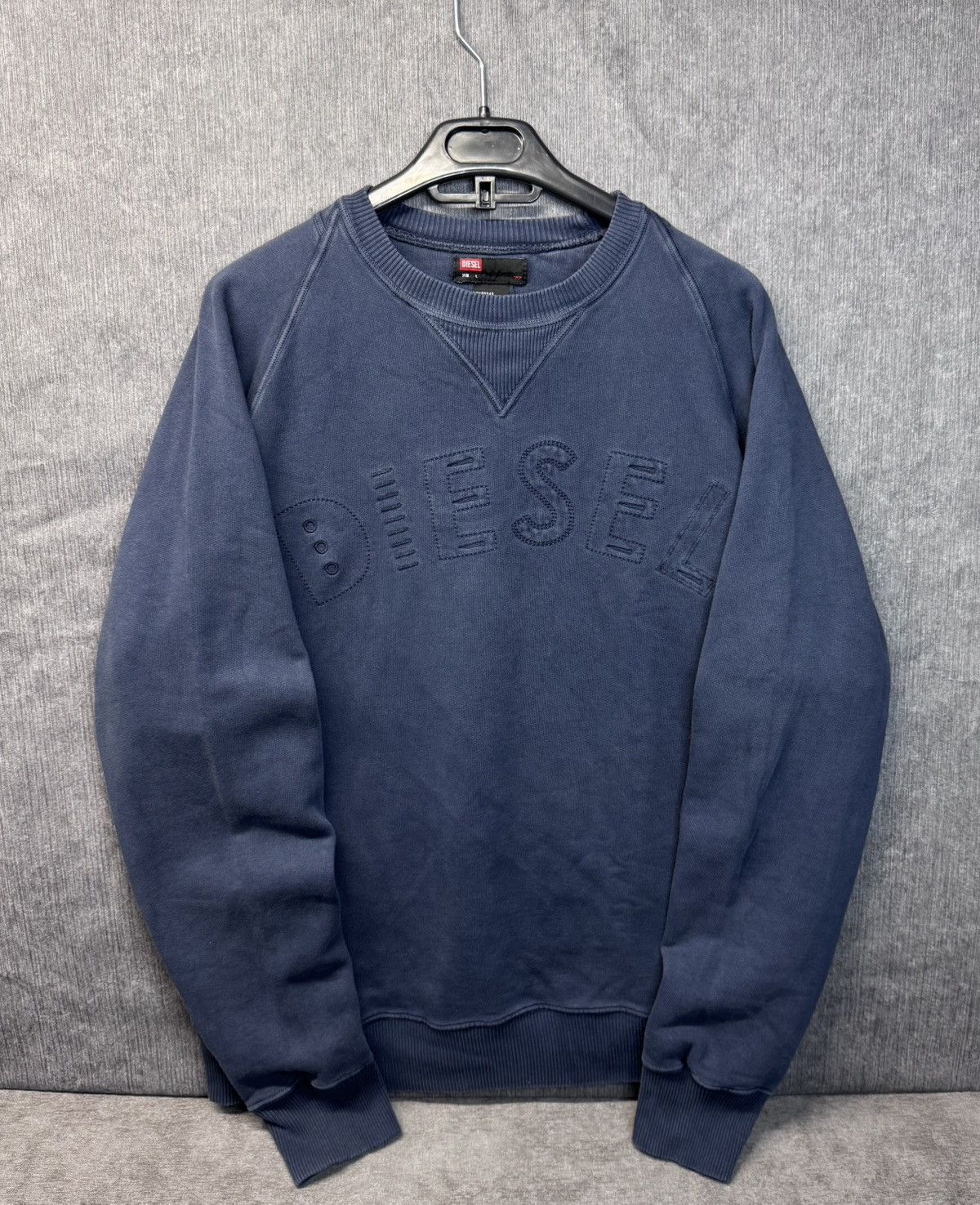 Diesel Vintage Diesel sweatshirt Embroidered logo rare Size US L / EU 52-54 / 3 - 1 Thumbnail