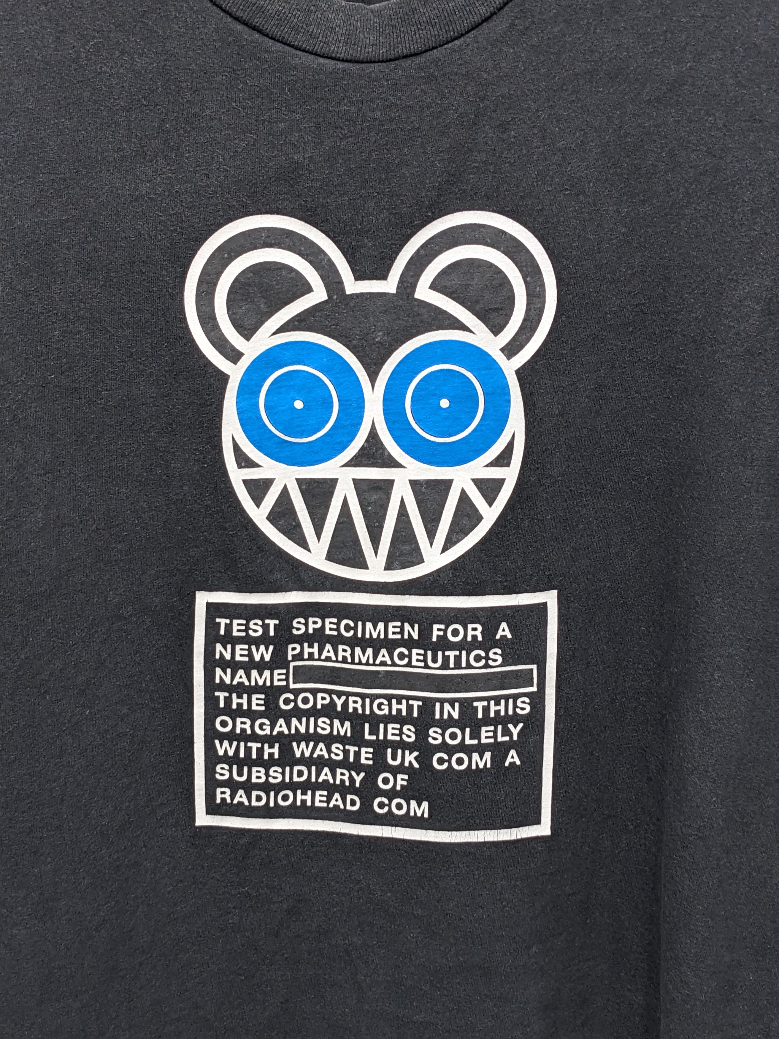 Band Tees RADIOHEAD ROCK TSHIRT Size US M / EU 48-50 / 2 - 3 Thumbnail